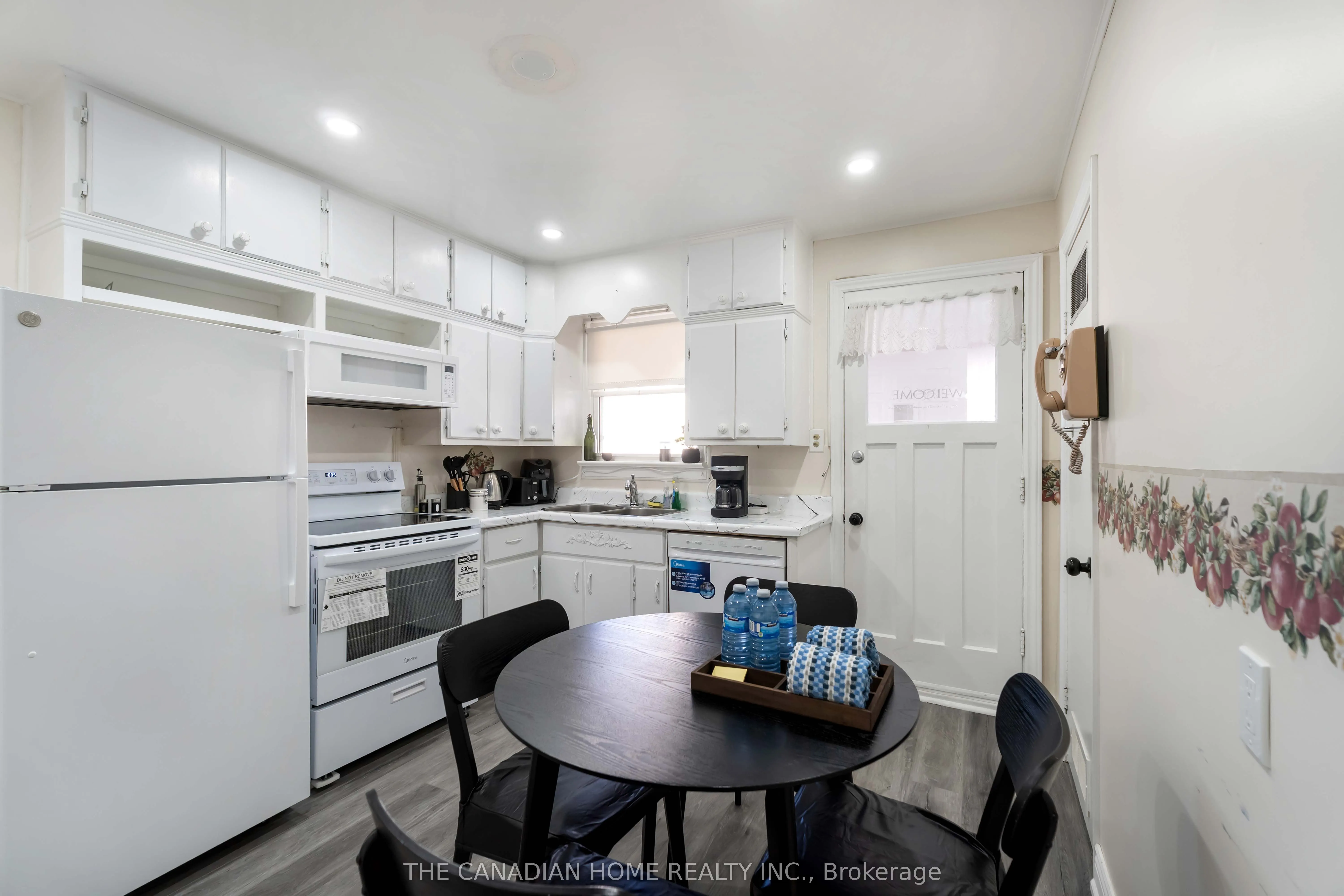 11 PARKWOOD Drive