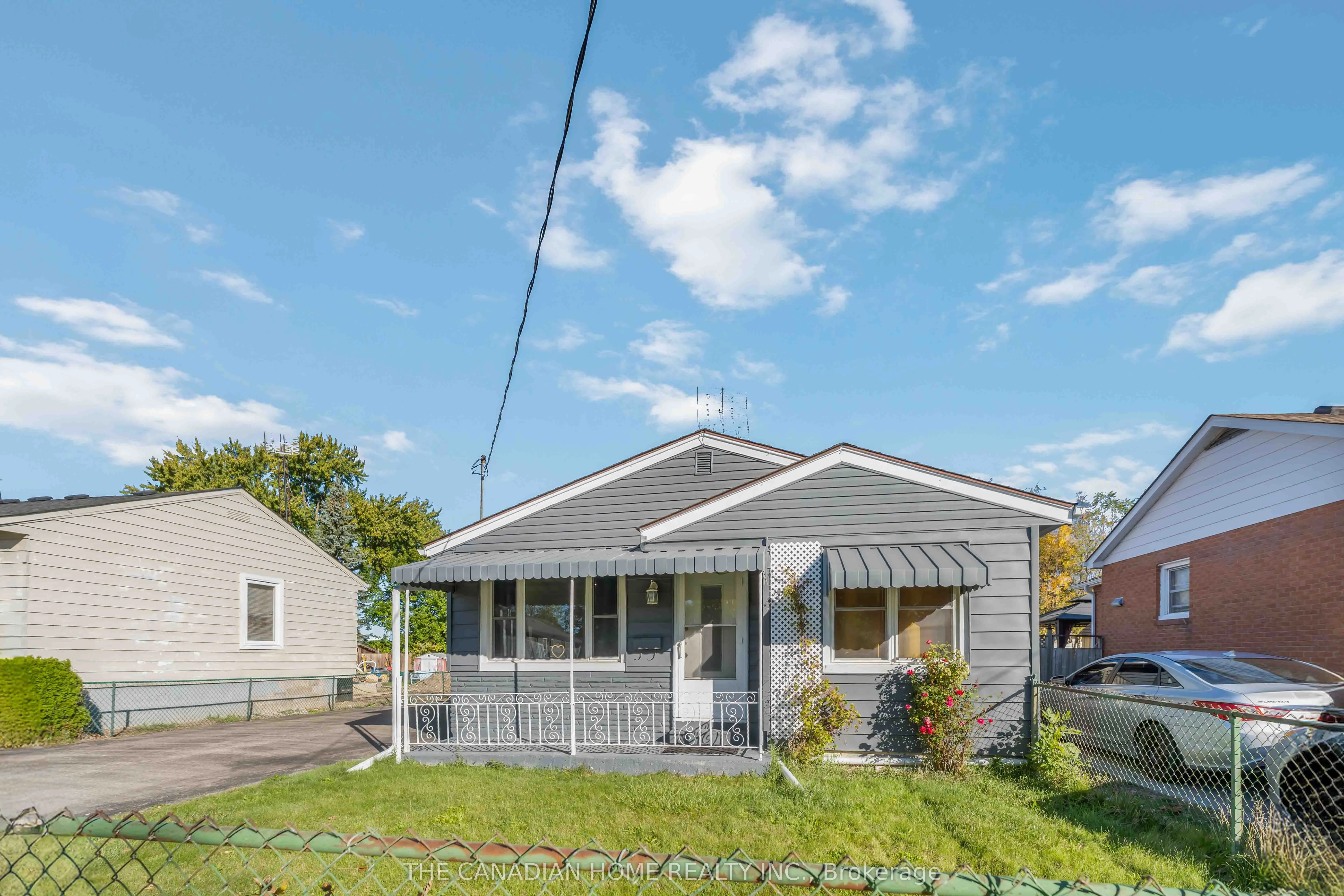11 PARKWOOD Drive