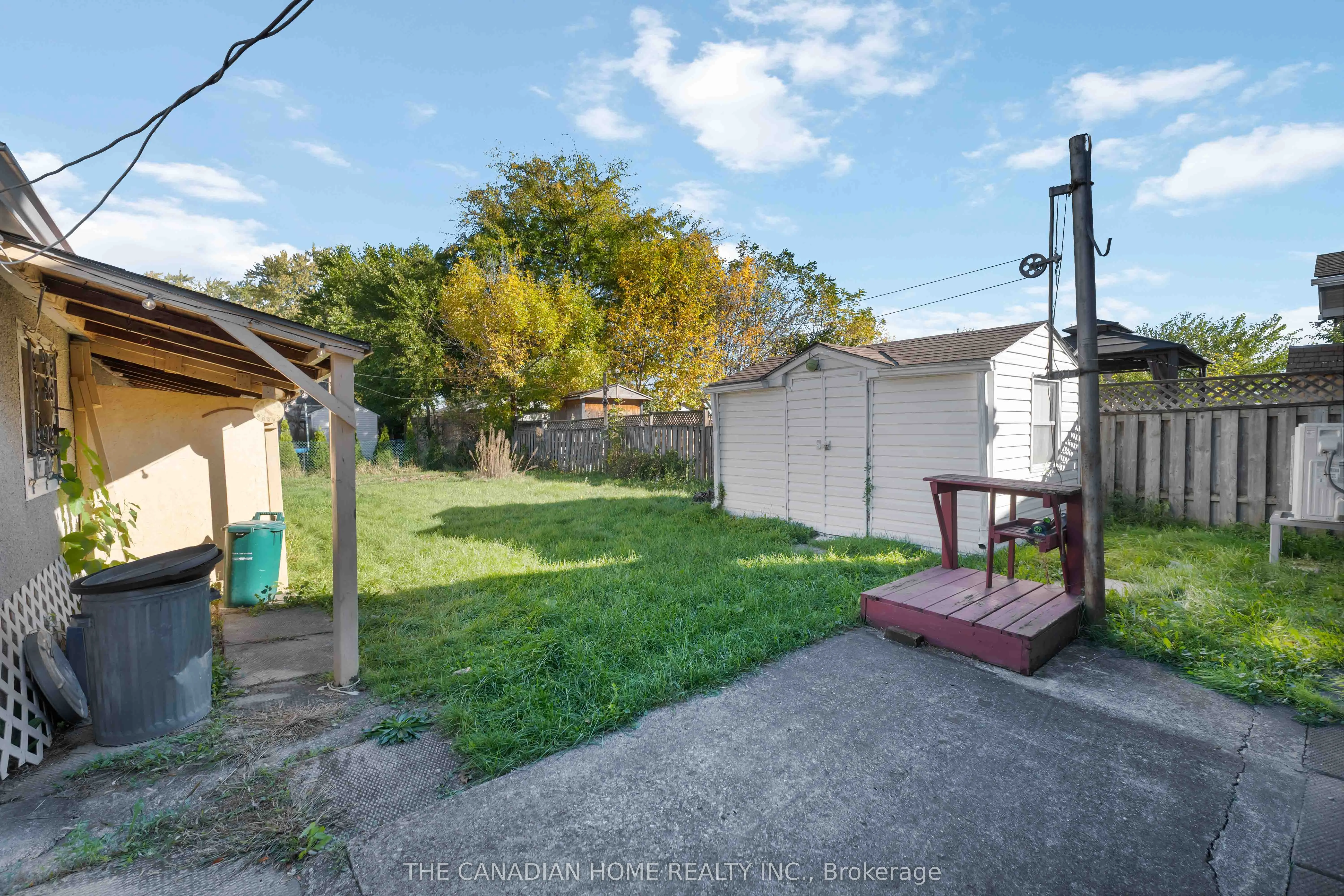 11 PARKWOOD Drive