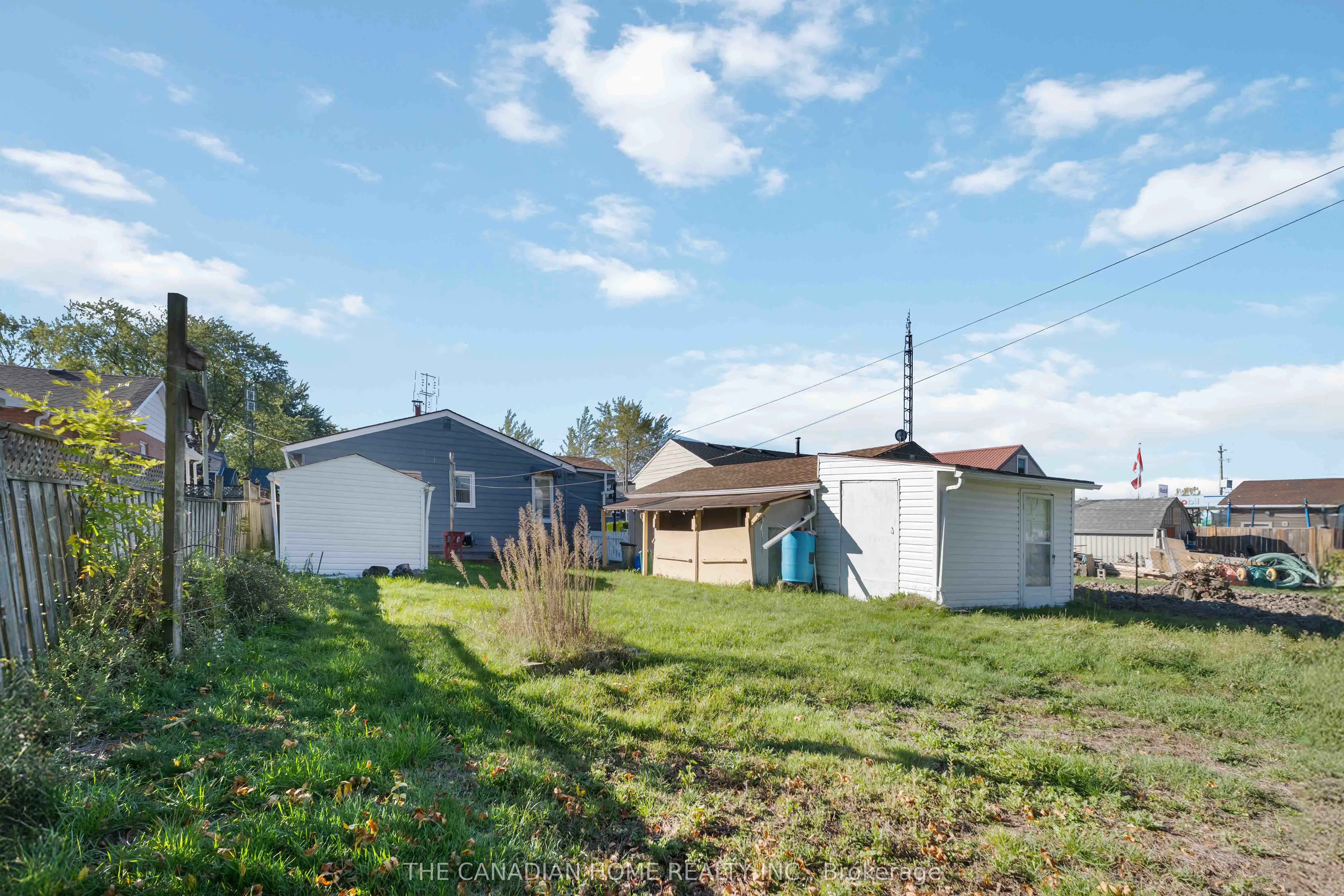 11 PARKWOOD Drive