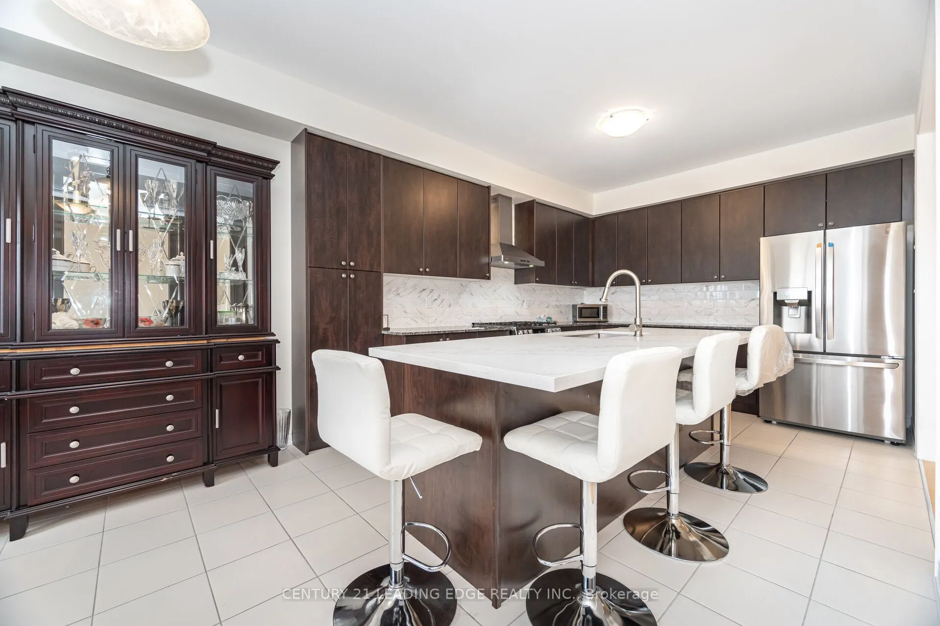 301 Ridley Crescent