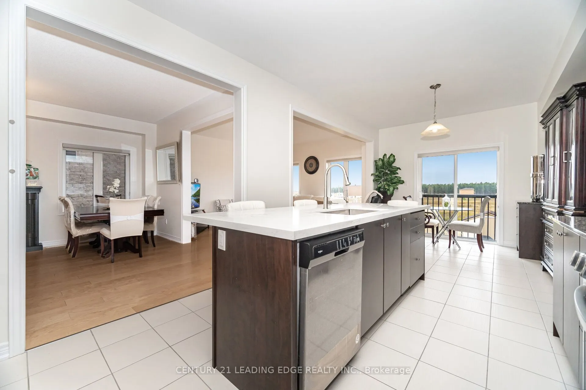 301 Ridley Crescent