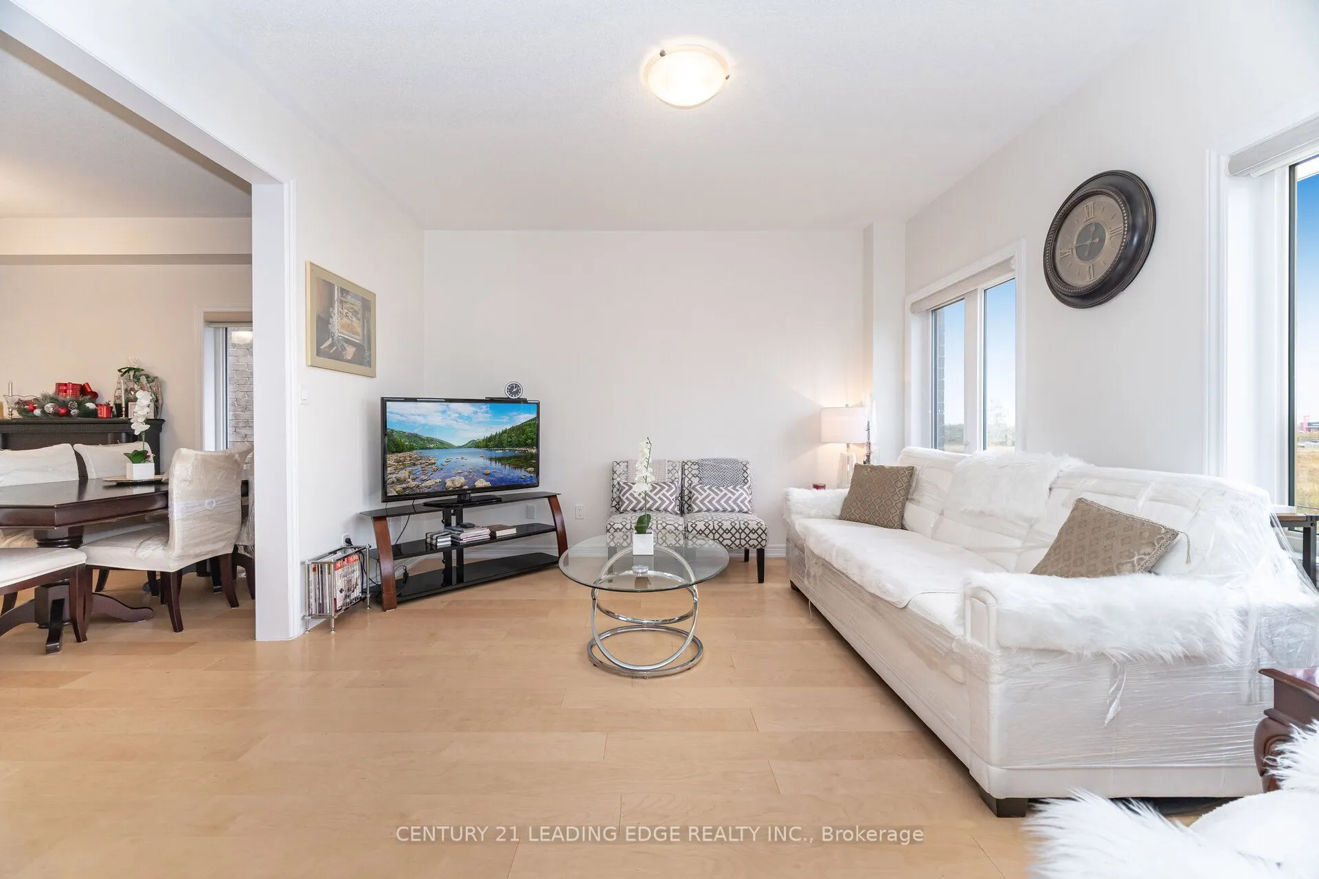 301 Ridley Crescent