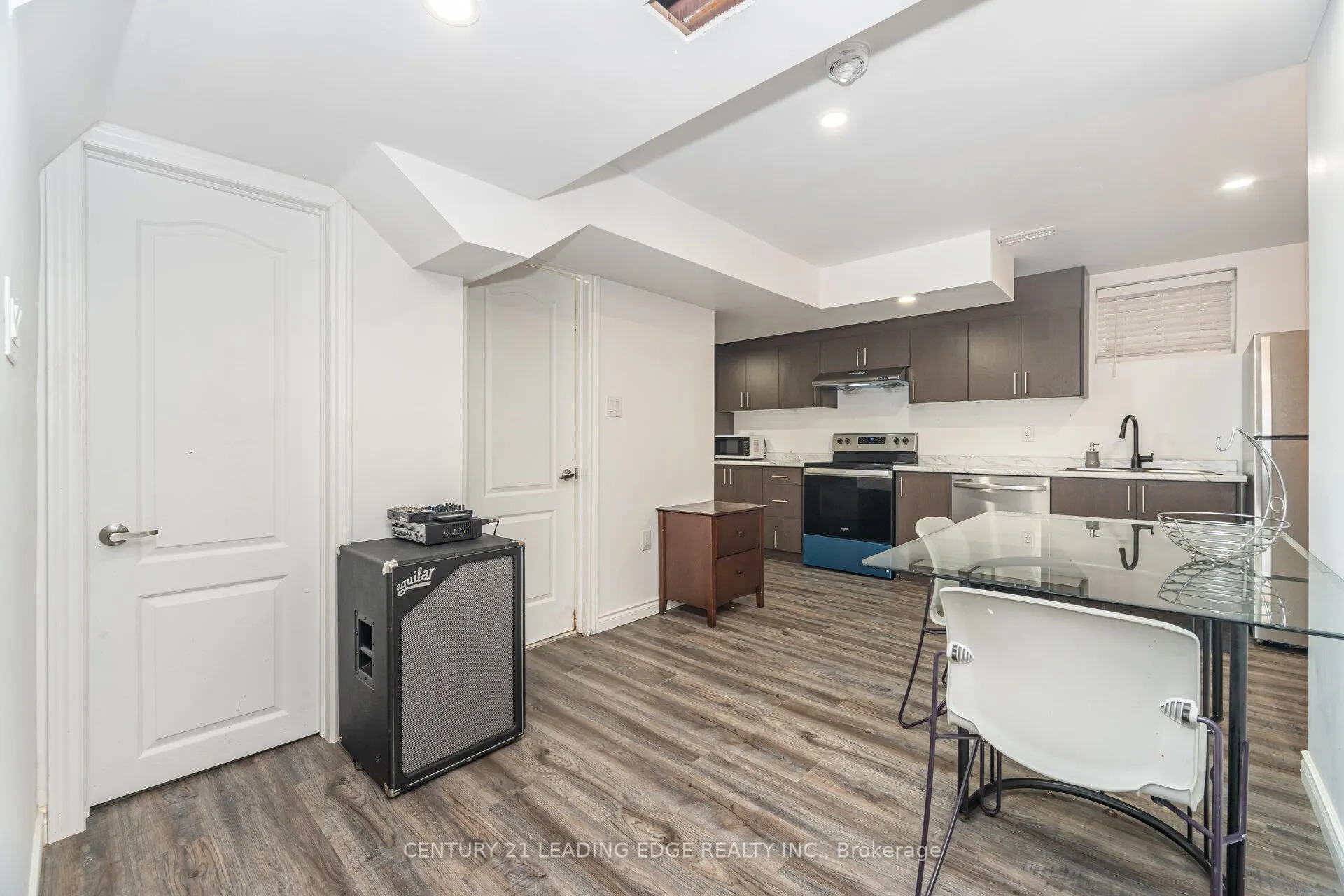 301 Ridley Crescent