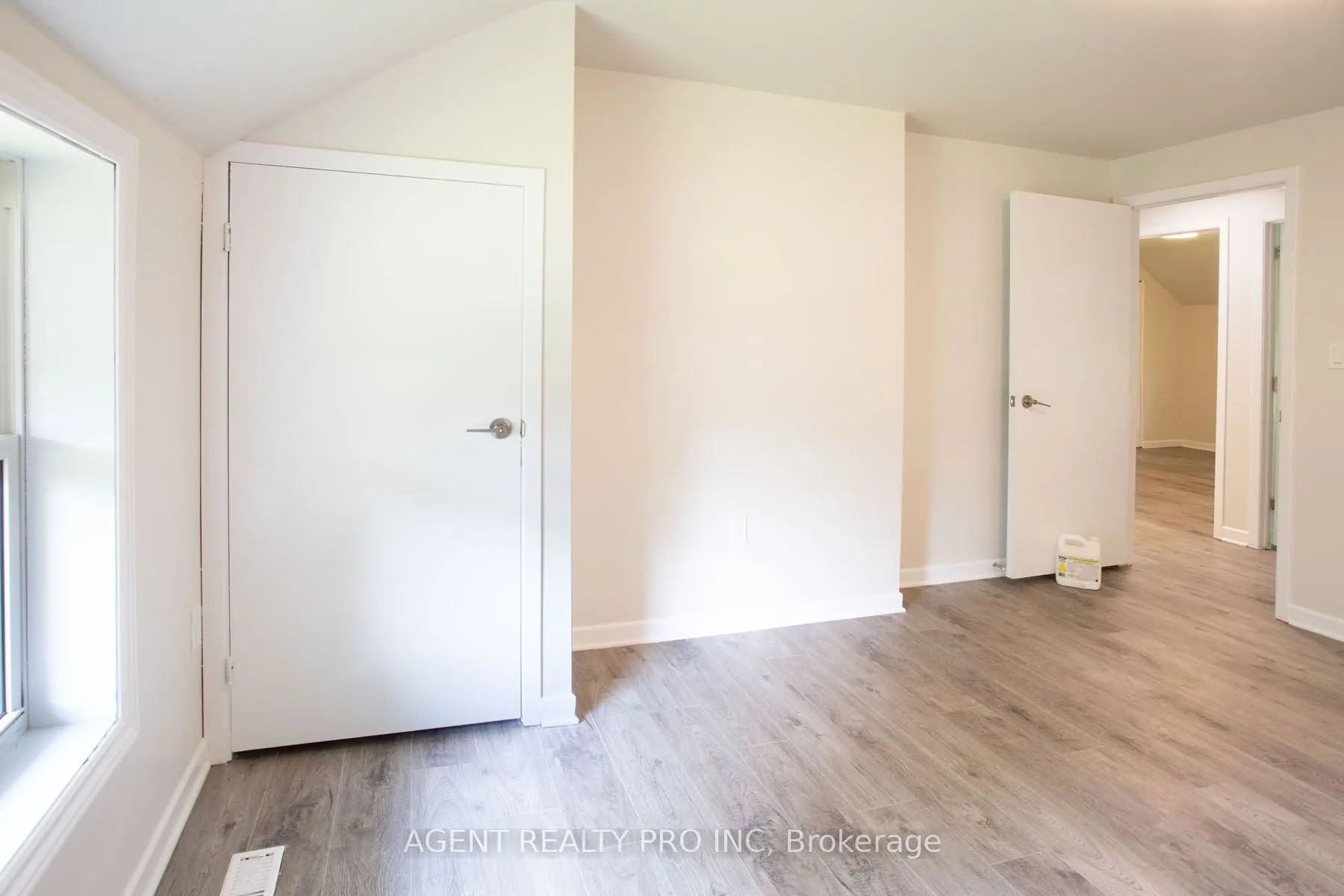 24264 Coldstream Road
