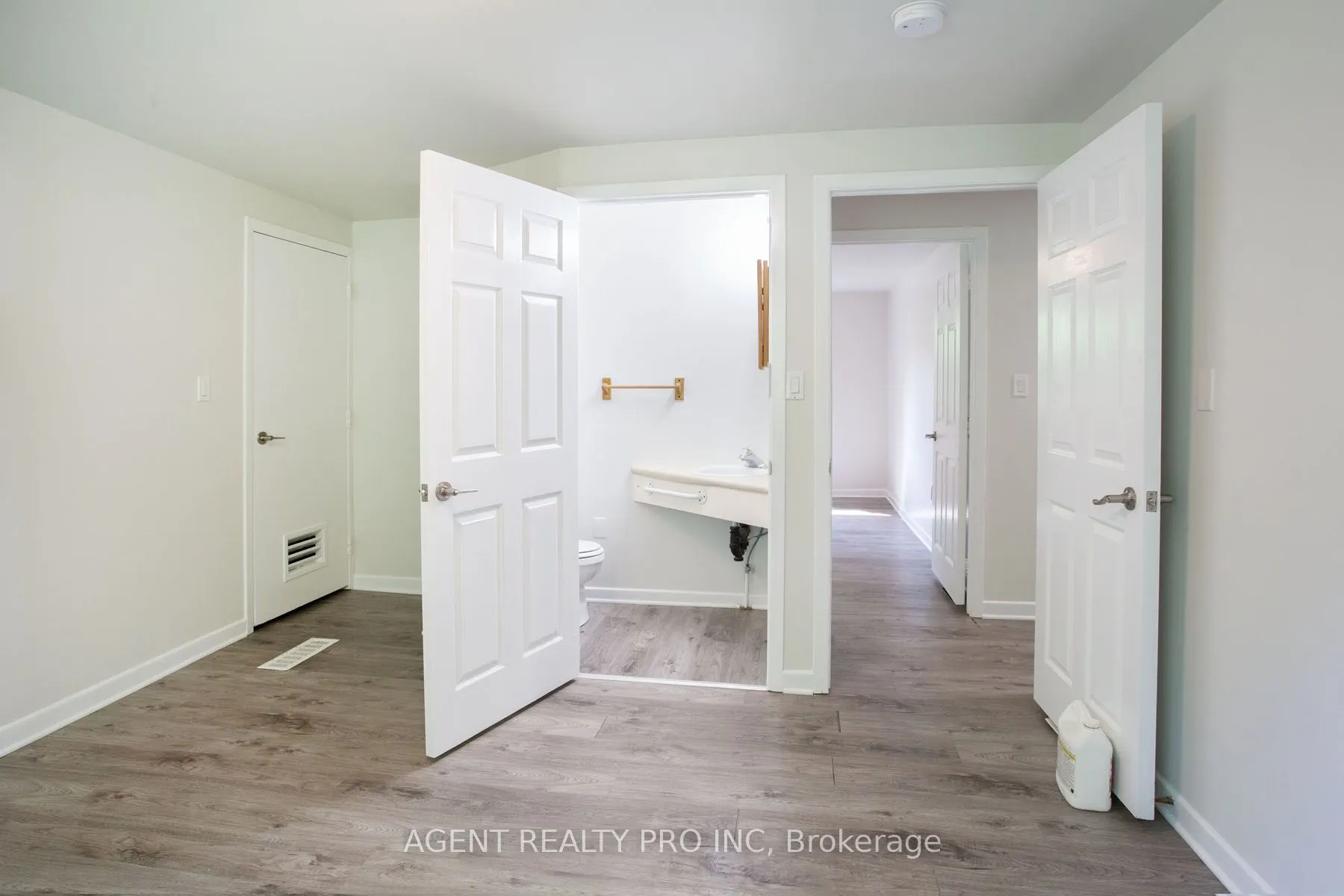 24264 Coldstream Road