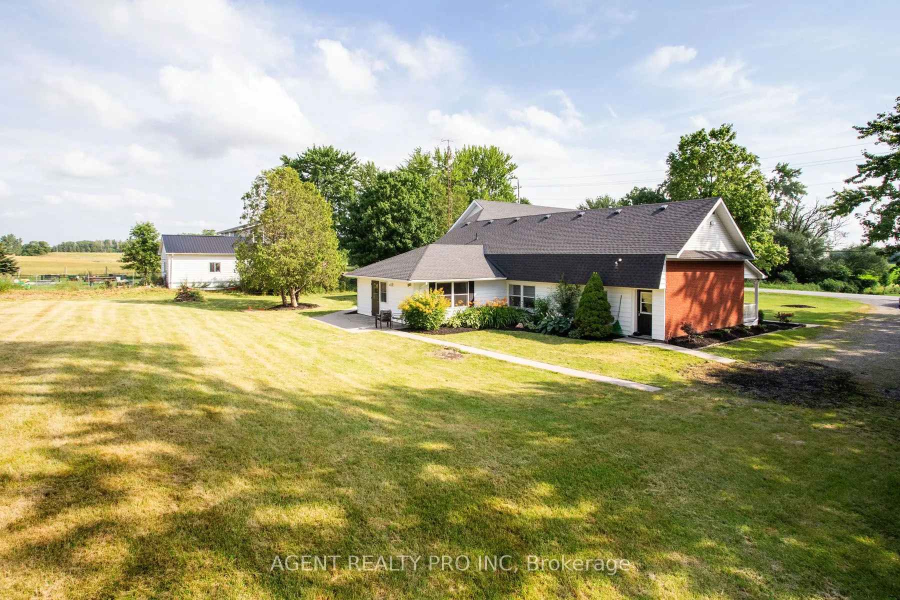 24264 Coldstream Road