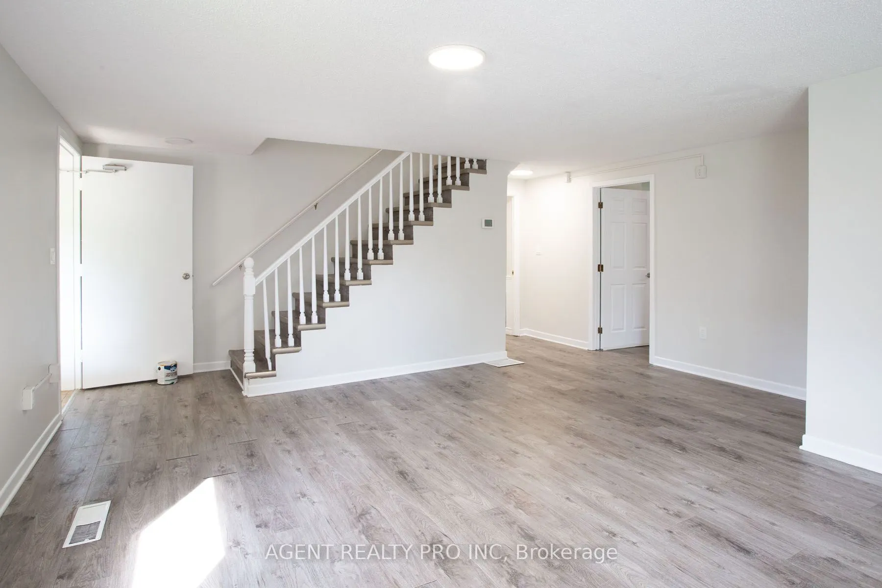 24264 Coldstream Road