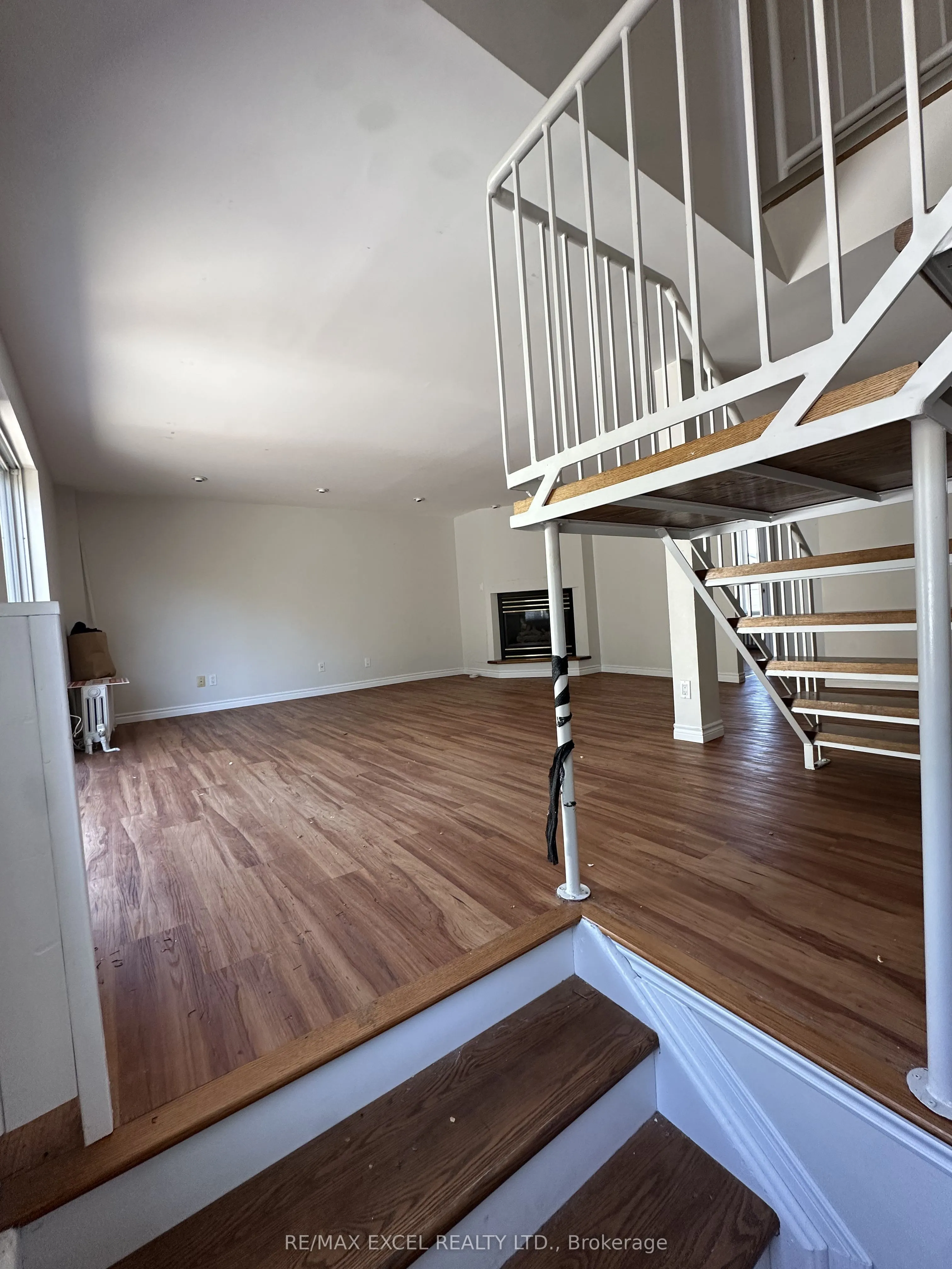 319 Division Street