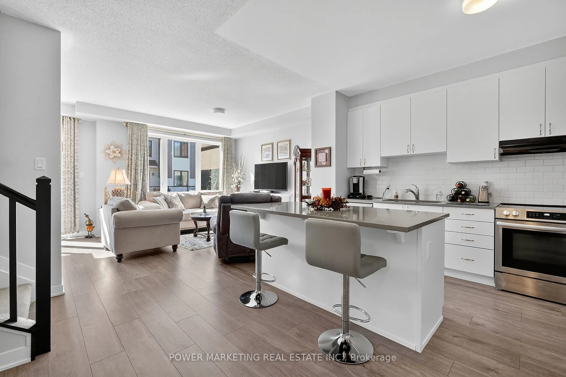 715 HYDRUS Private