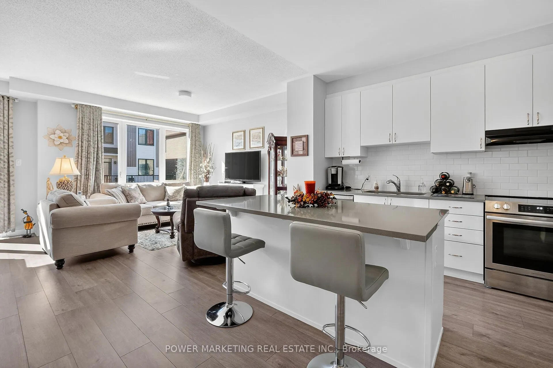 715 HYDRUS Private