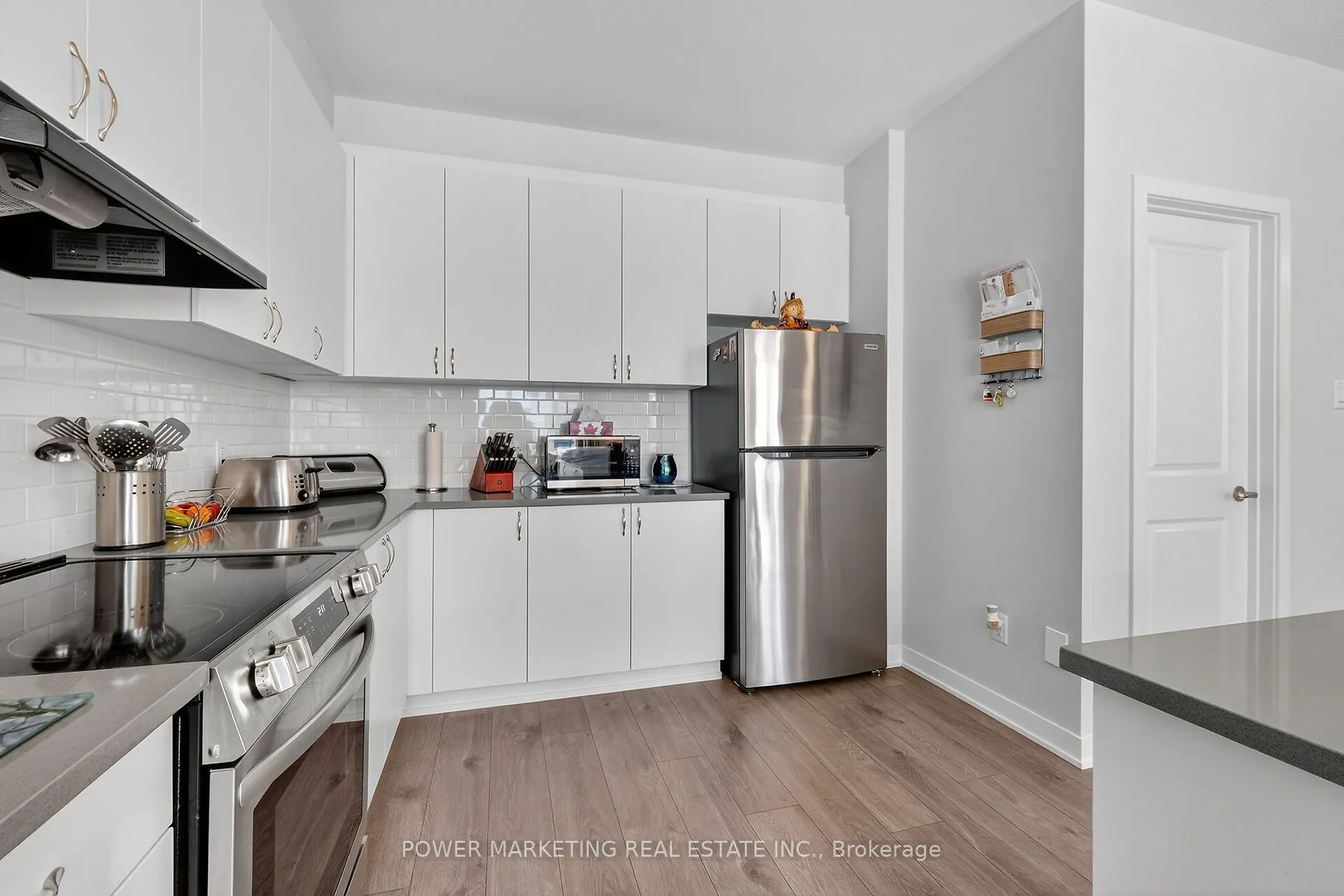 715 HYDRUS Private