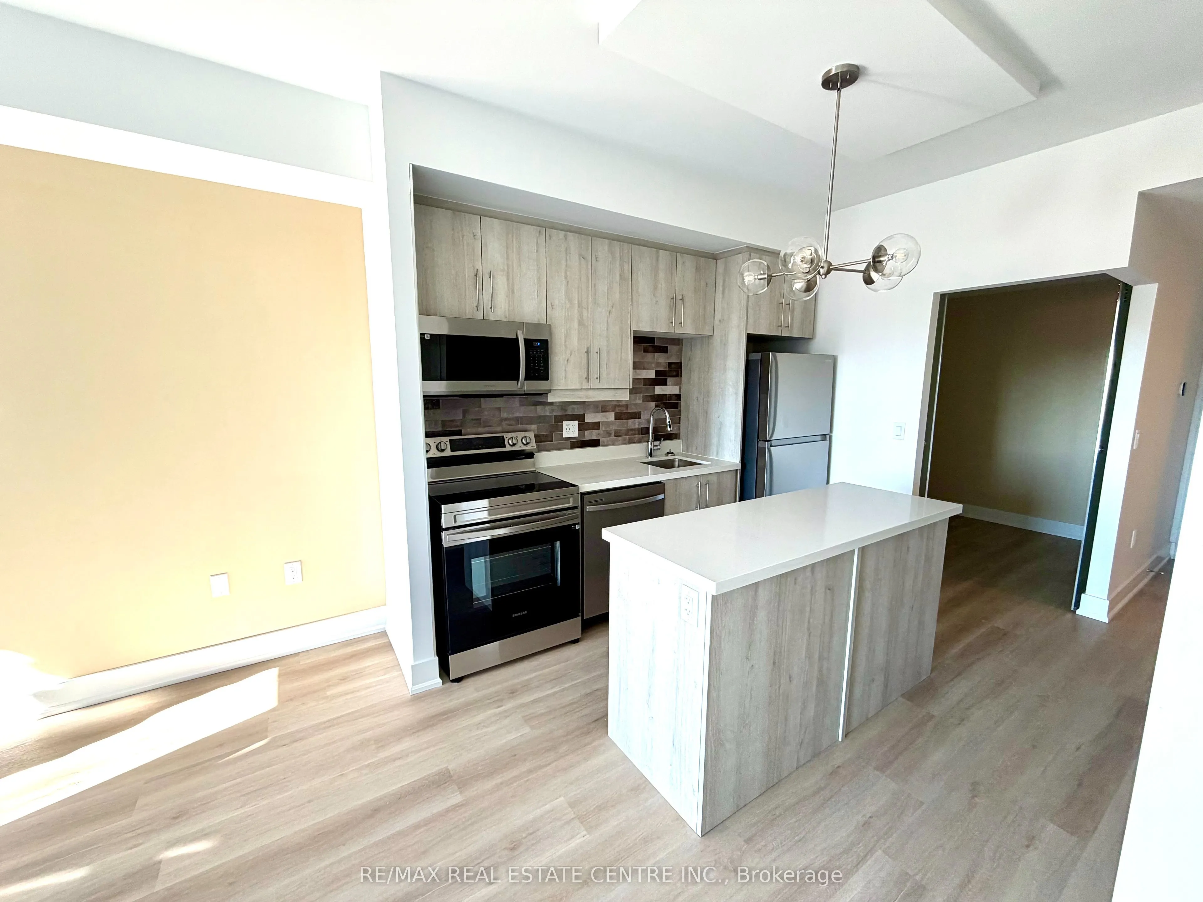 575 Conklin Road, #613