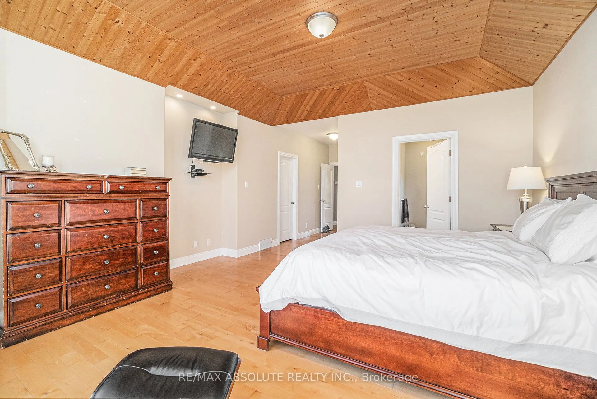 108 Newill Place