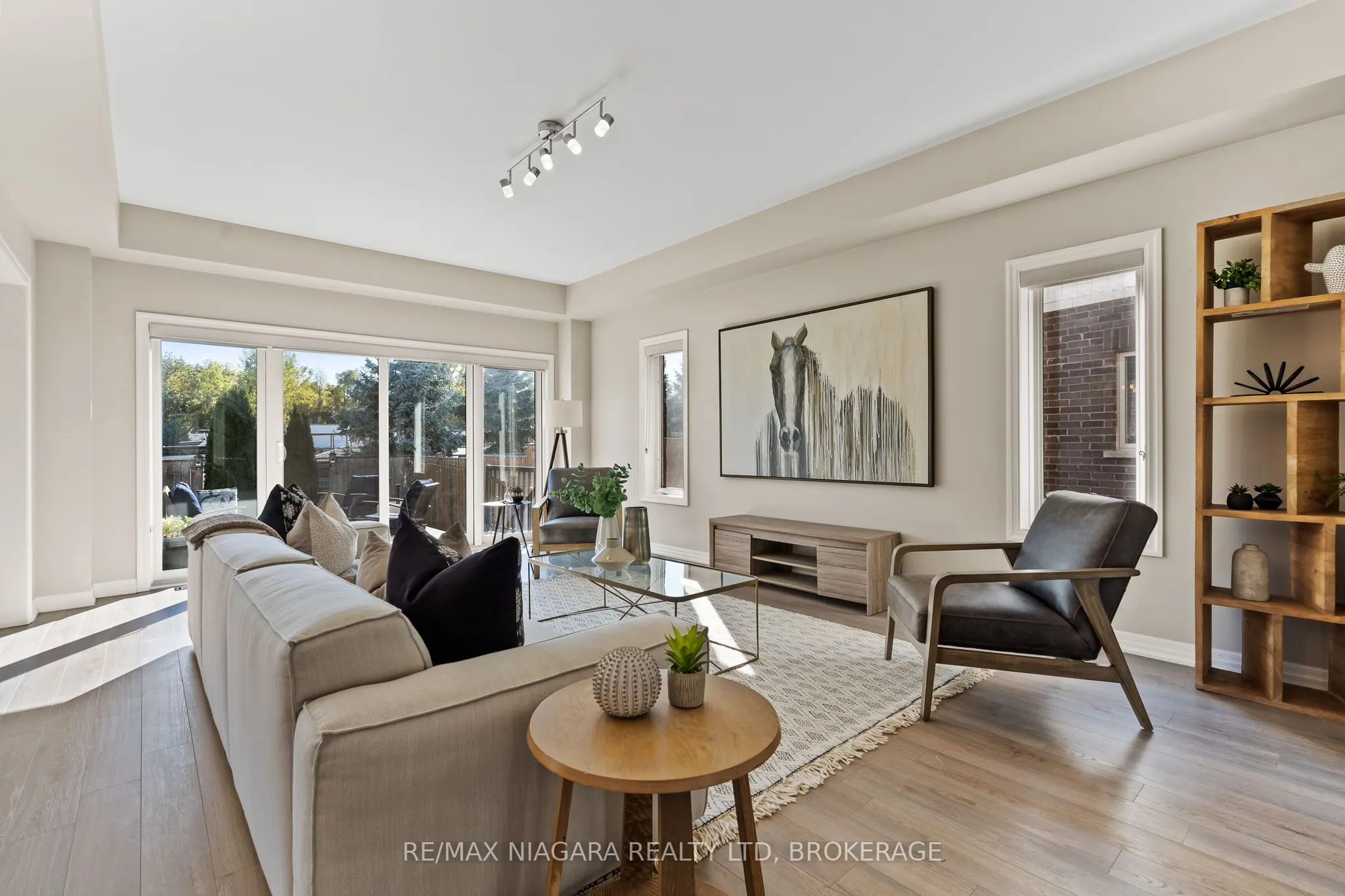 68 Dominion Crescent
