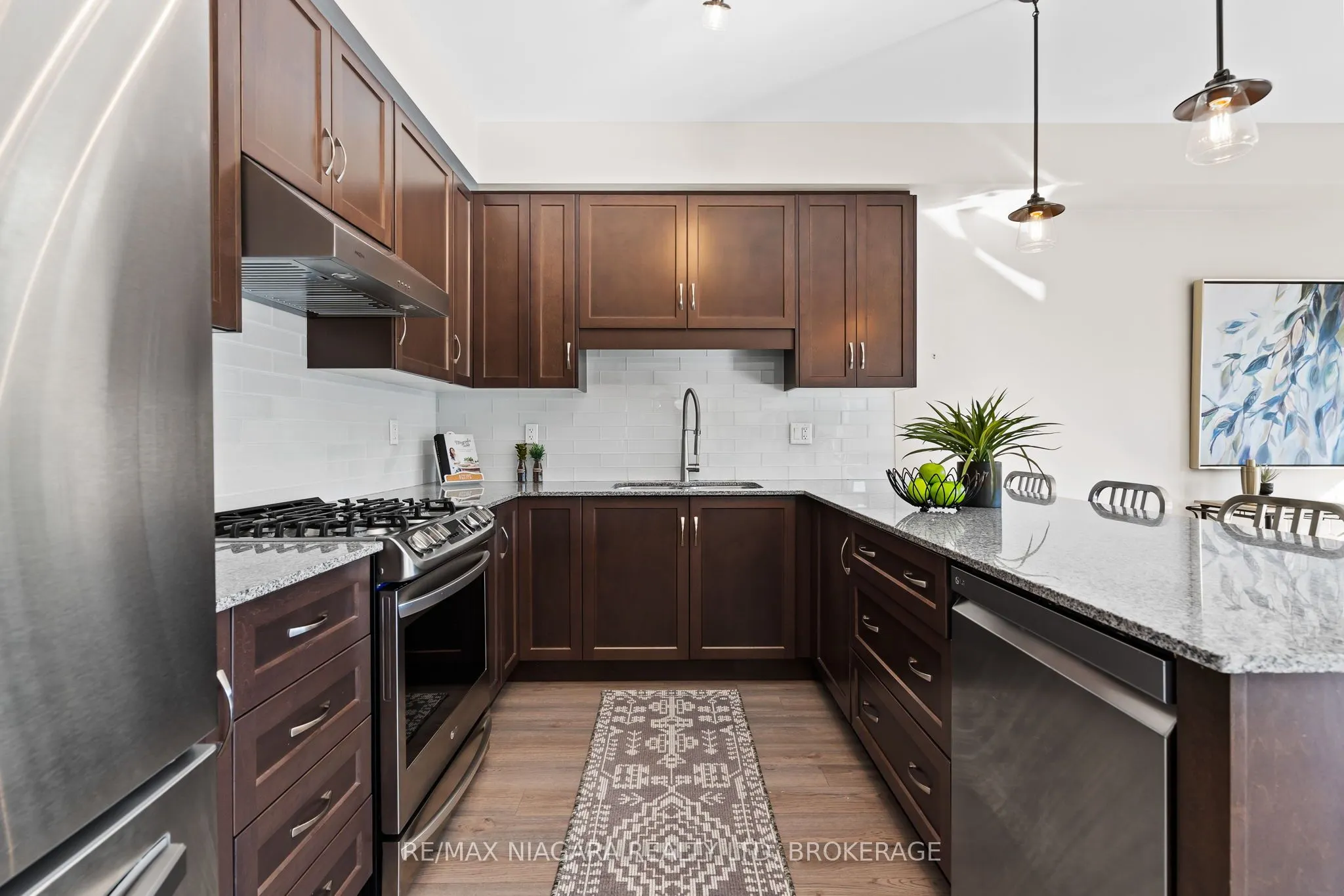 68 Dominion Crescent