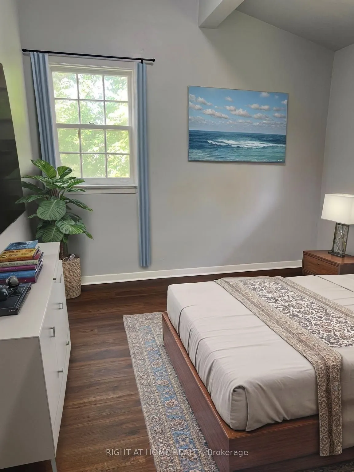 302 Westcourt Place, #32