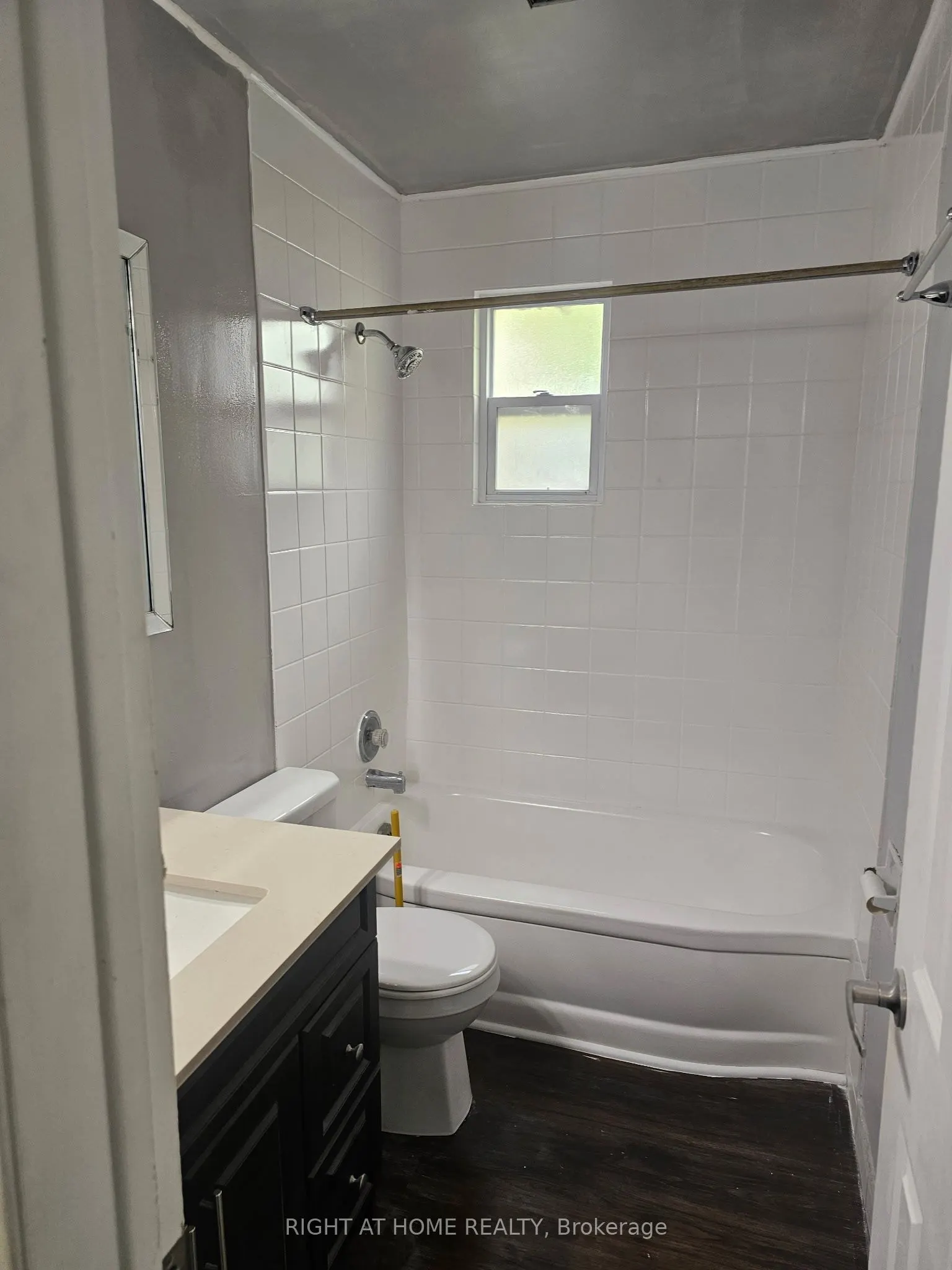 302 Westcourt Place, #32