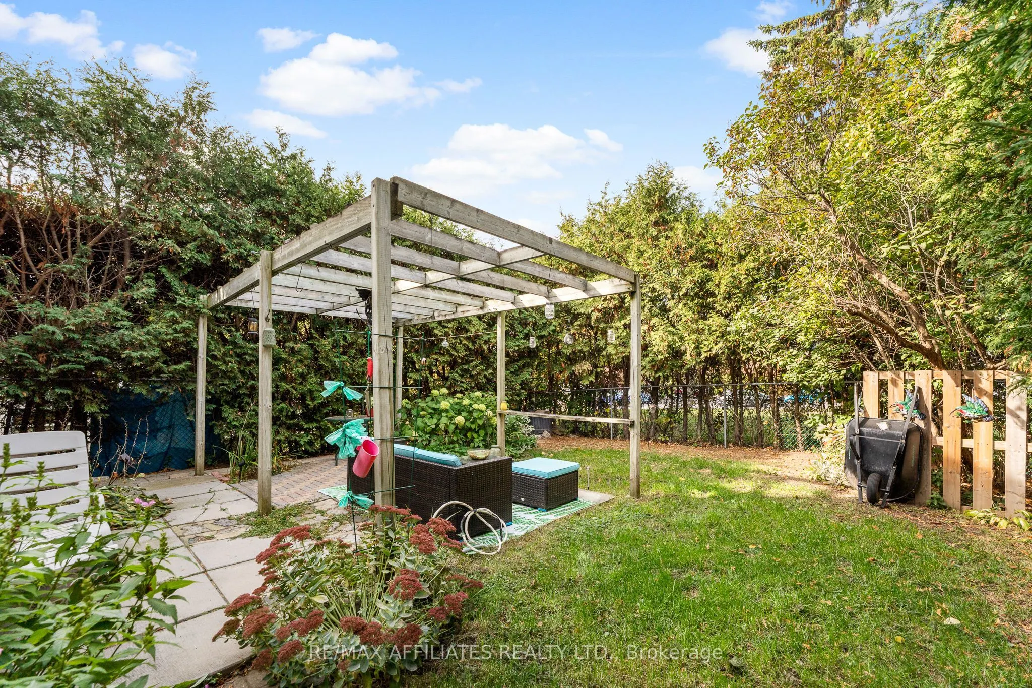 2 Tedwyn Drive