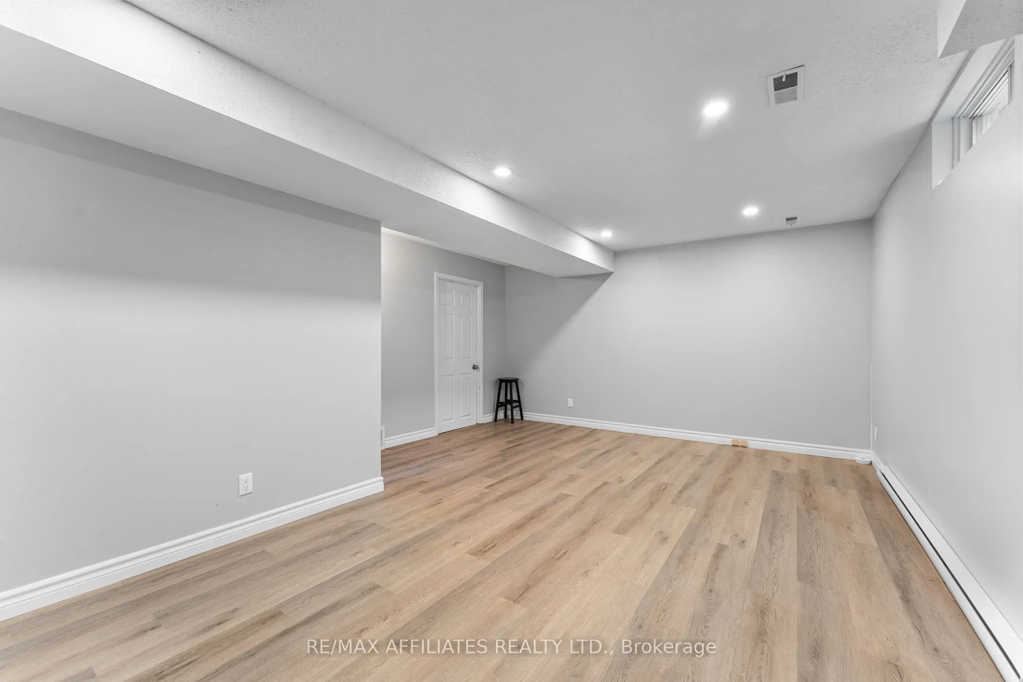 2 Tedwyn Drive