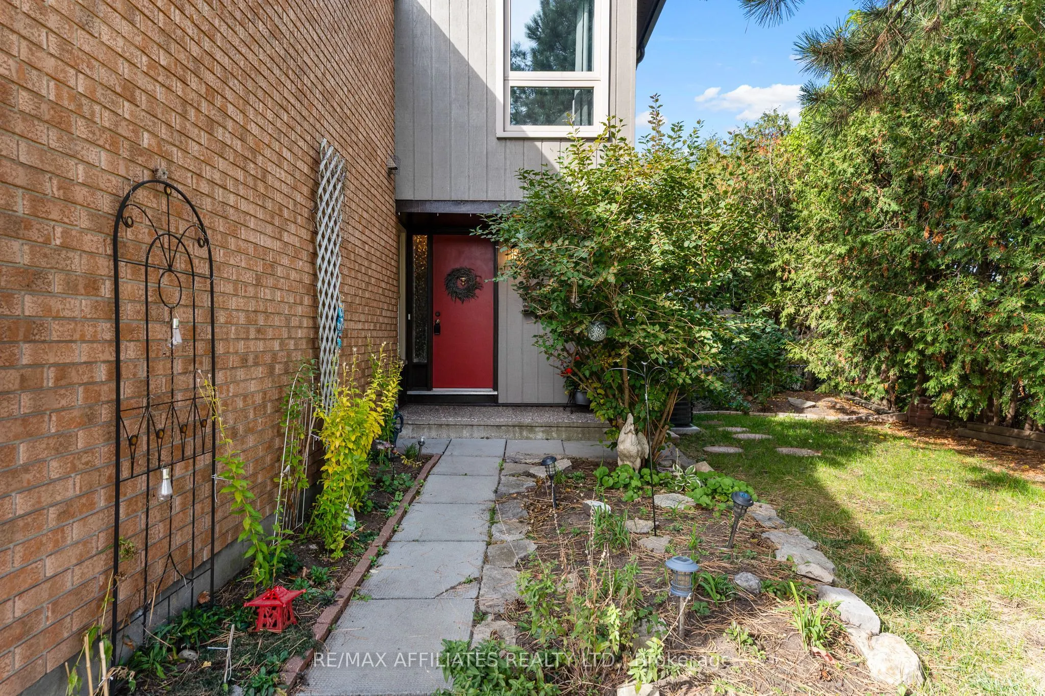 2 Tedwyn Drive