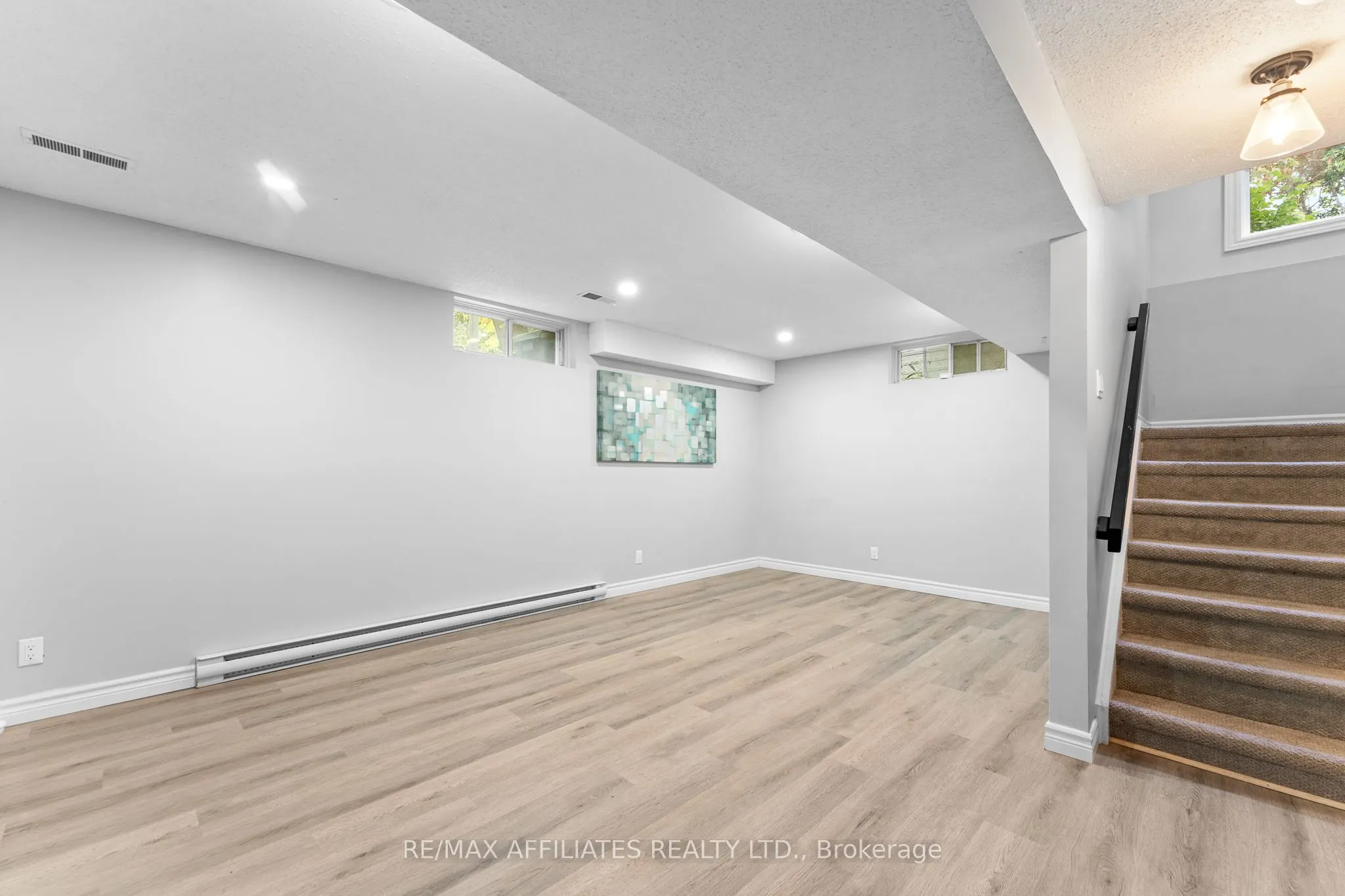 2 Tedwyn Drive