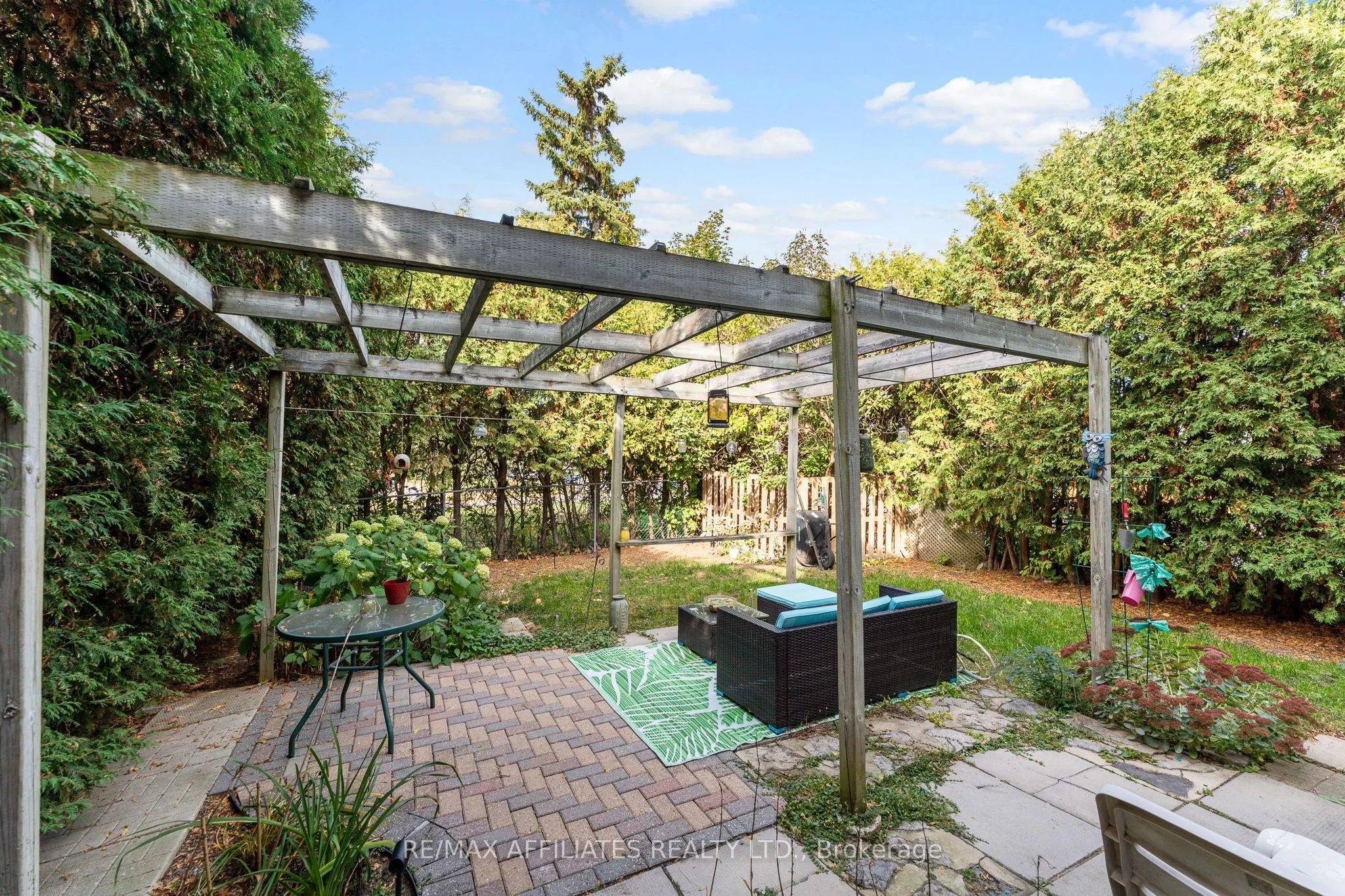 2 Tedwyn Drive