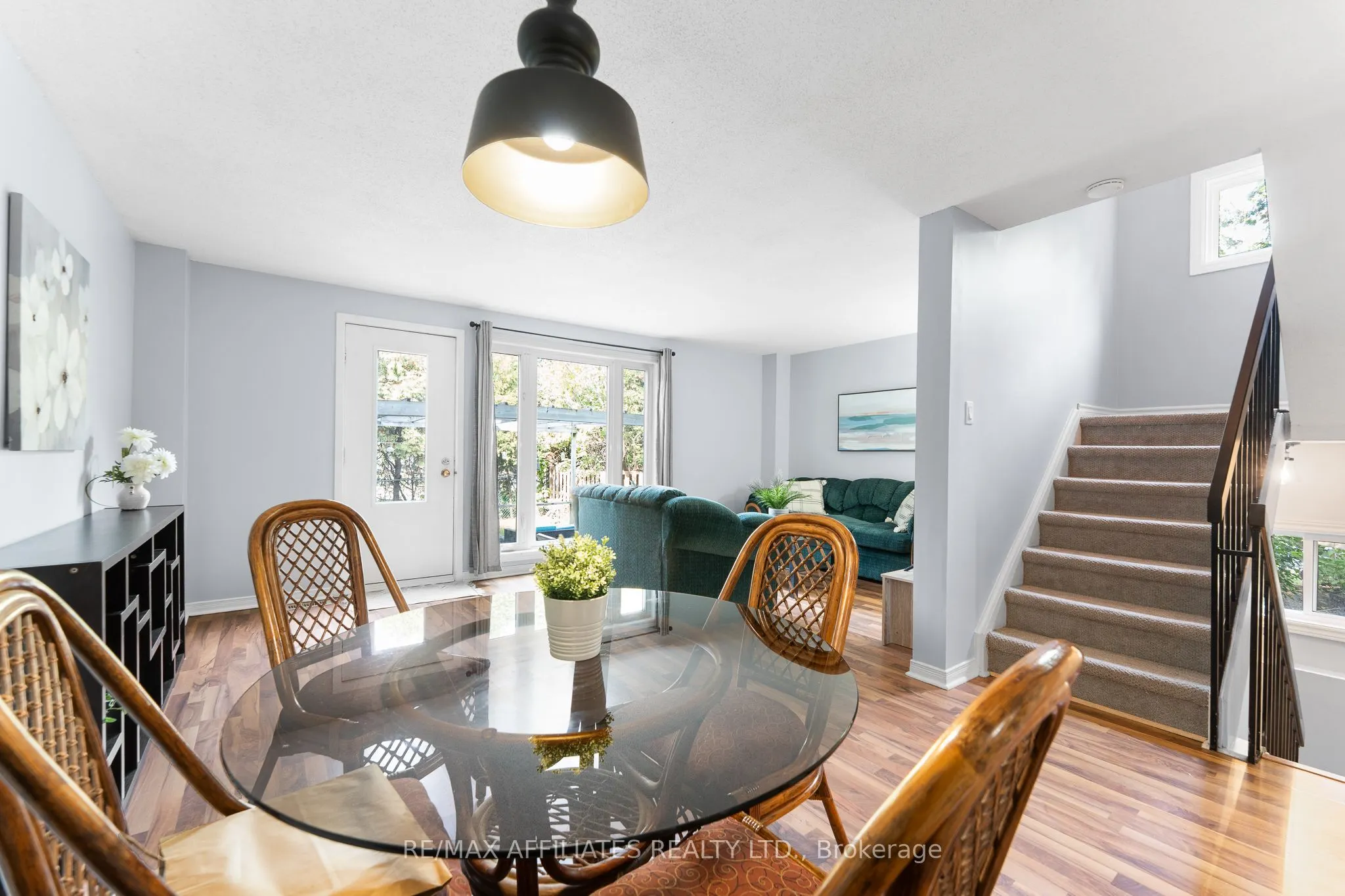2 Tedwyn Drive