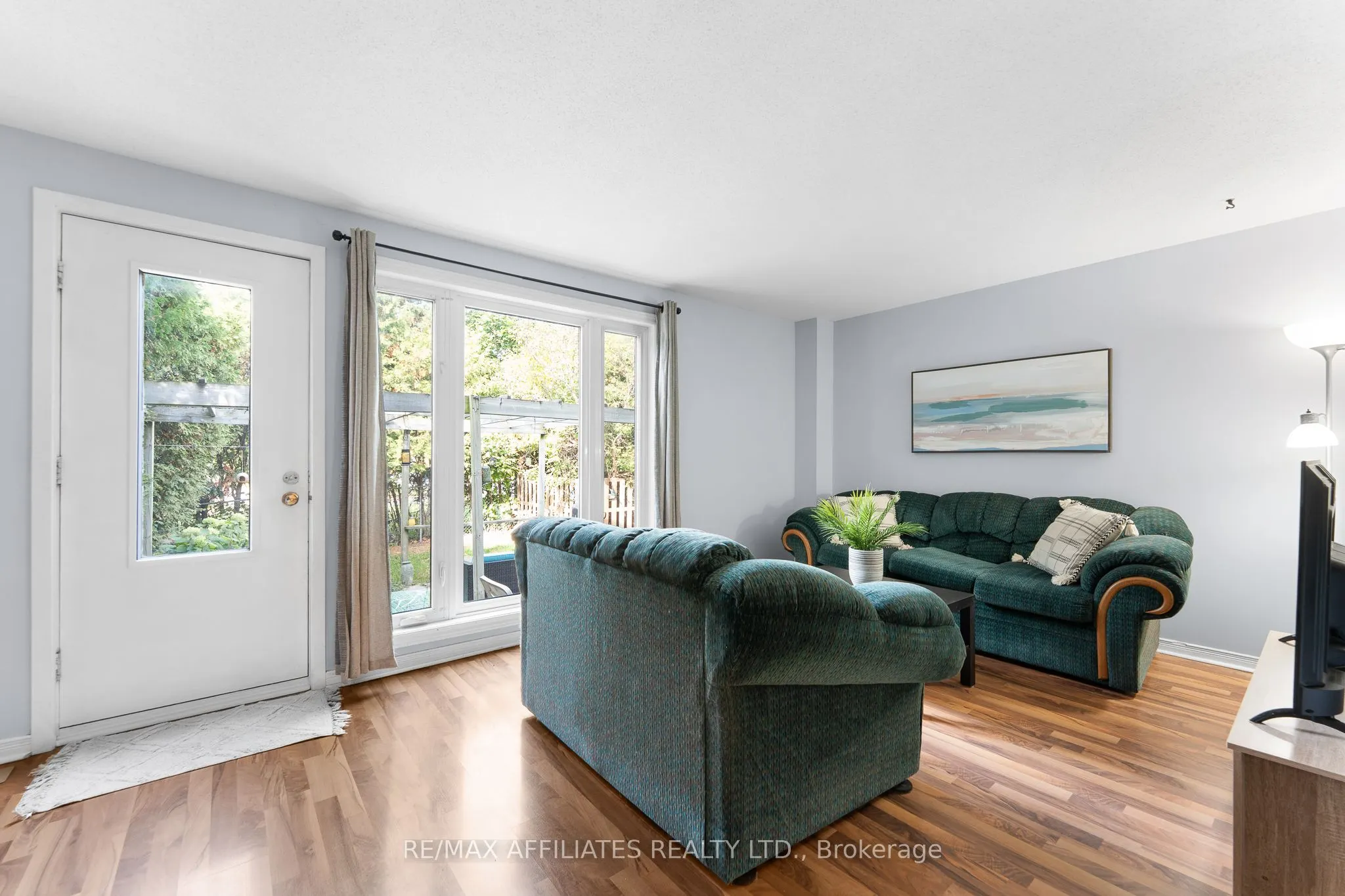 2 Tedwyn Drive