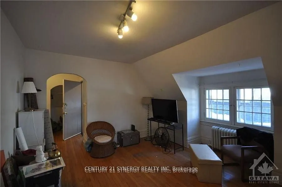 458 Maclaren Street, #3