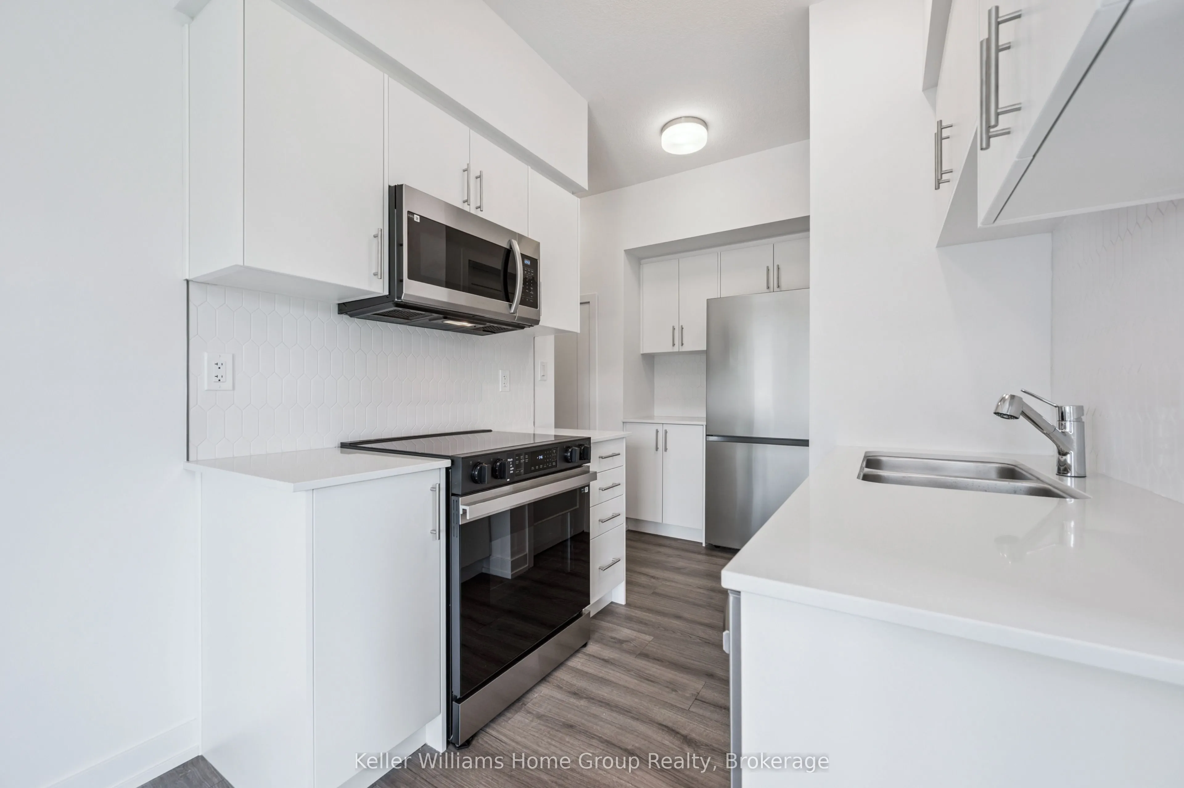 940 St David Street N, #55