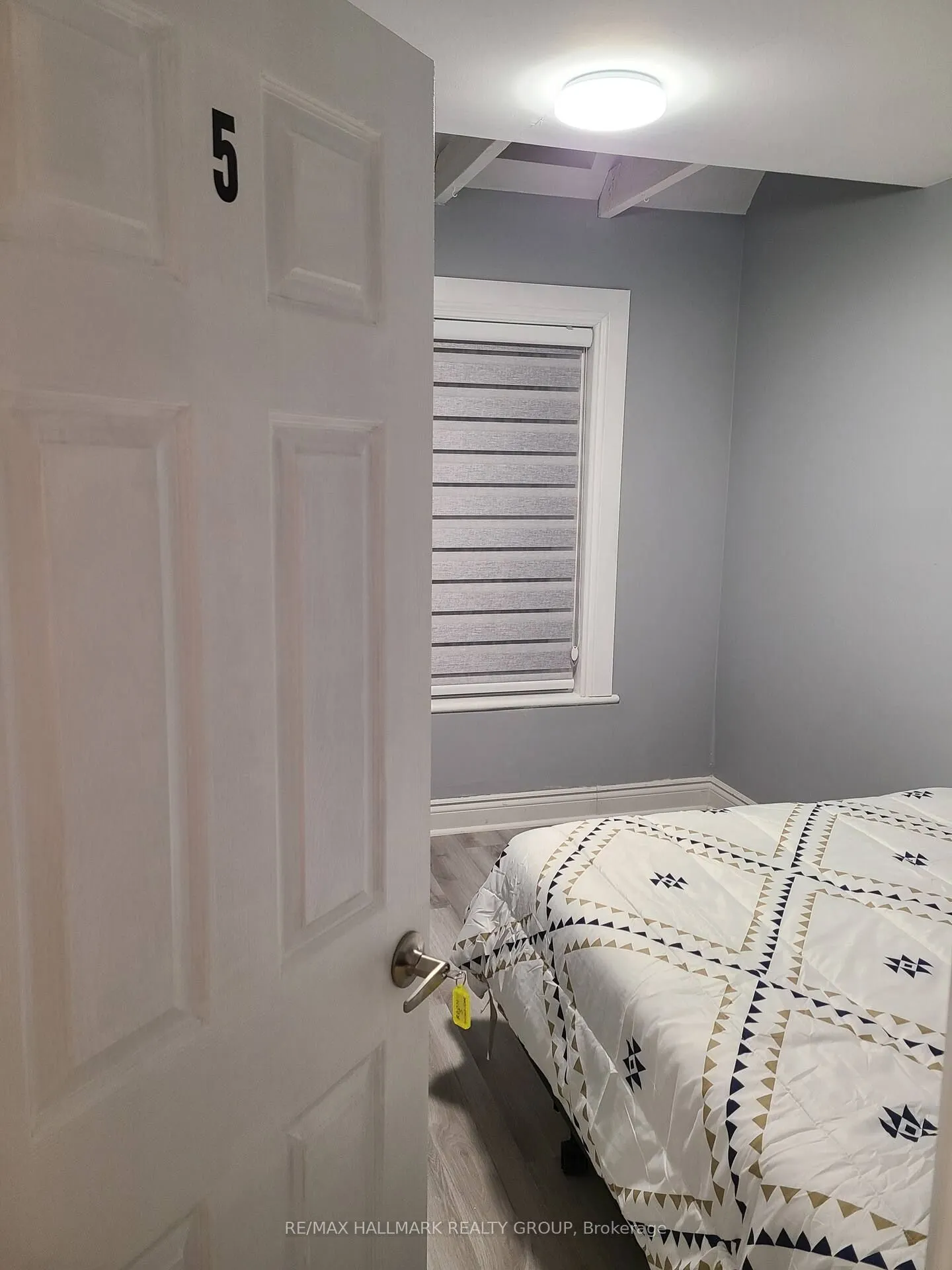 474 SOMERSET Street W