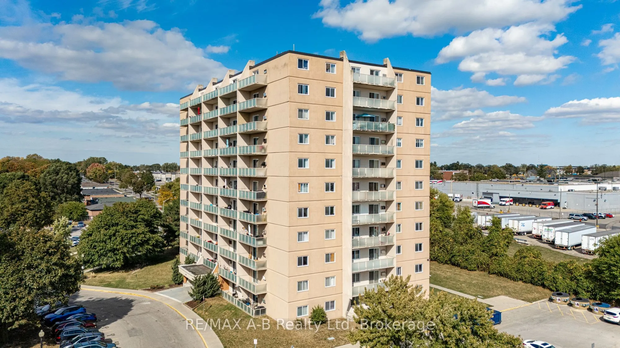 583 Mornington Avenue, #101