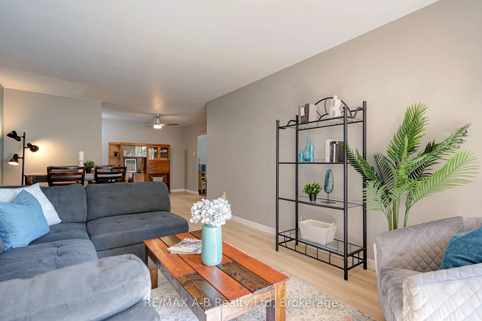 583 Mornington Avenue, #101