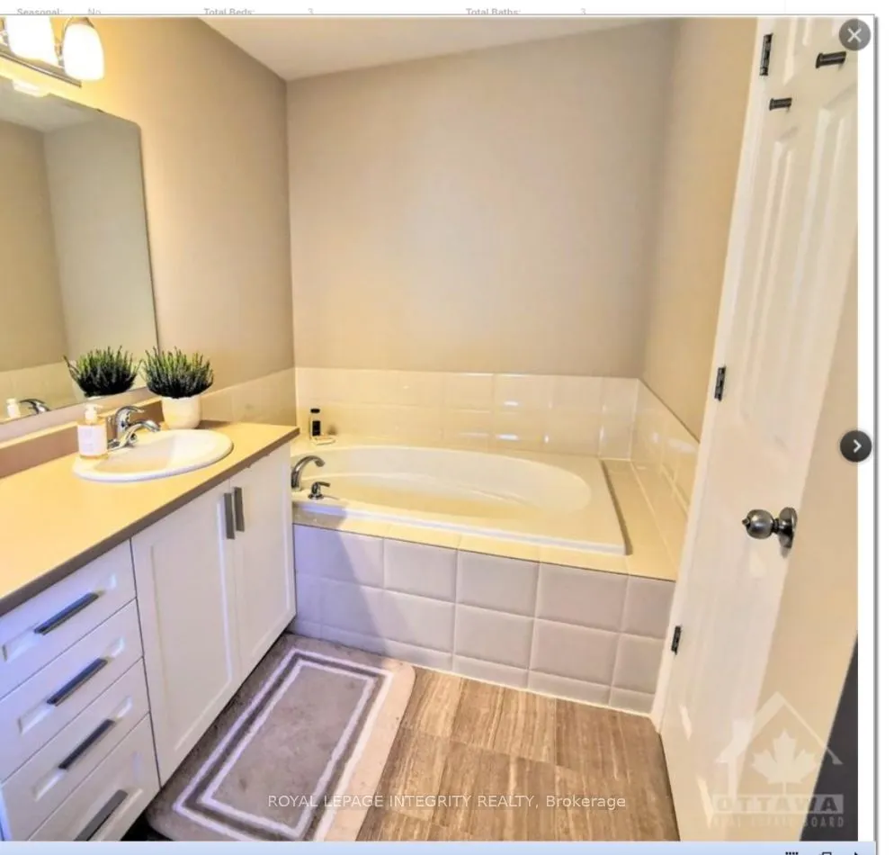 348 TOURMALINE Crescent