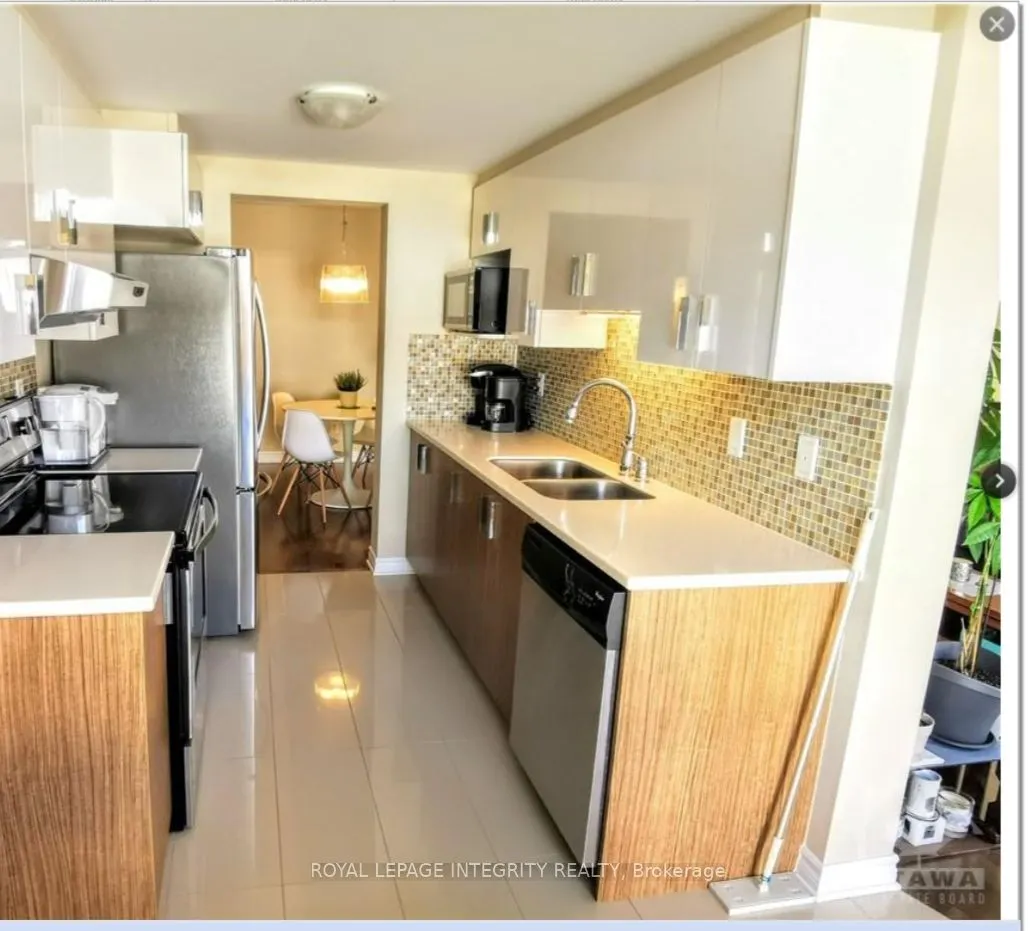 348 TOURMALINE Crescent
