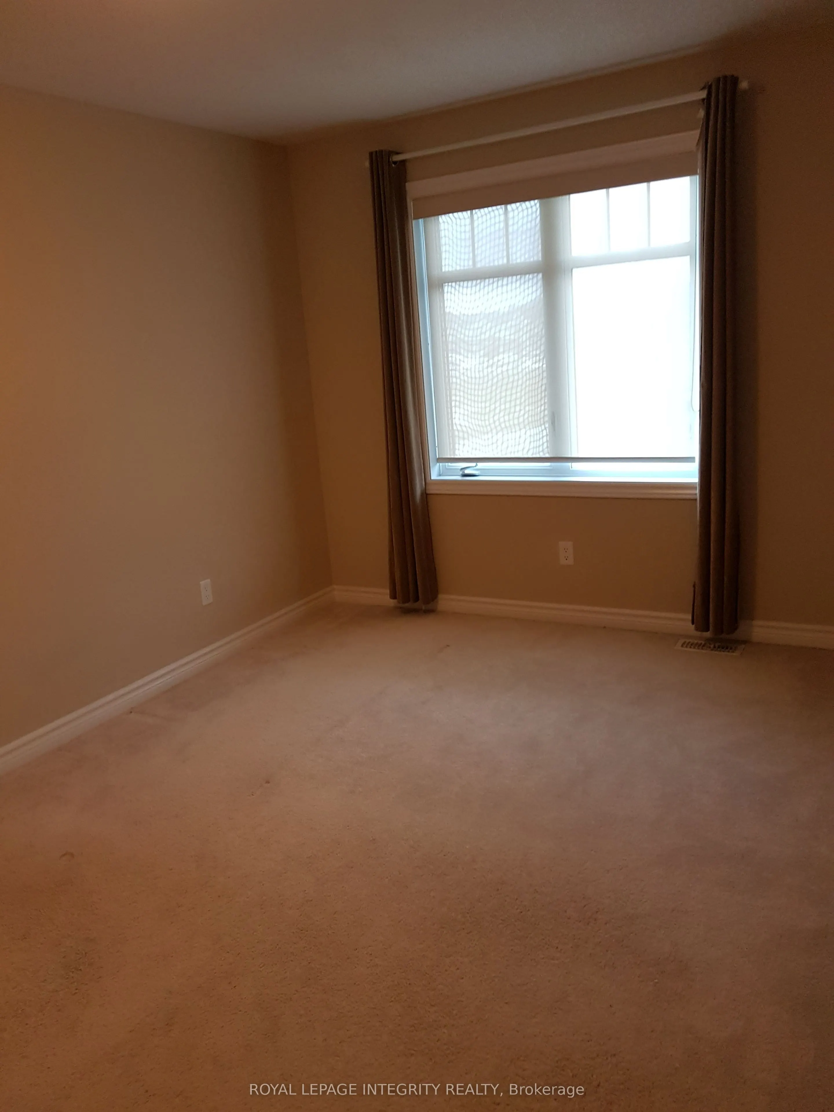 348 TOURMALINE Crescent