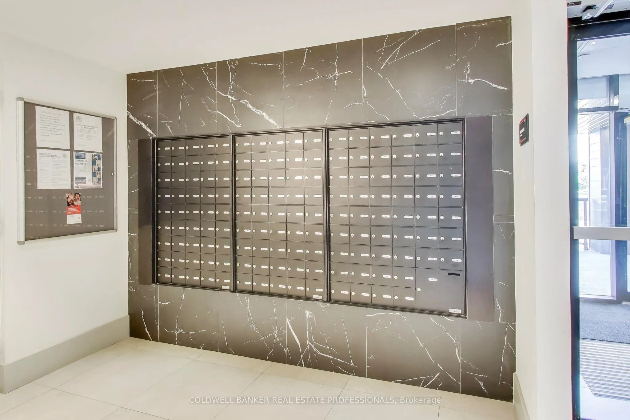 600 North Service Road, #602
