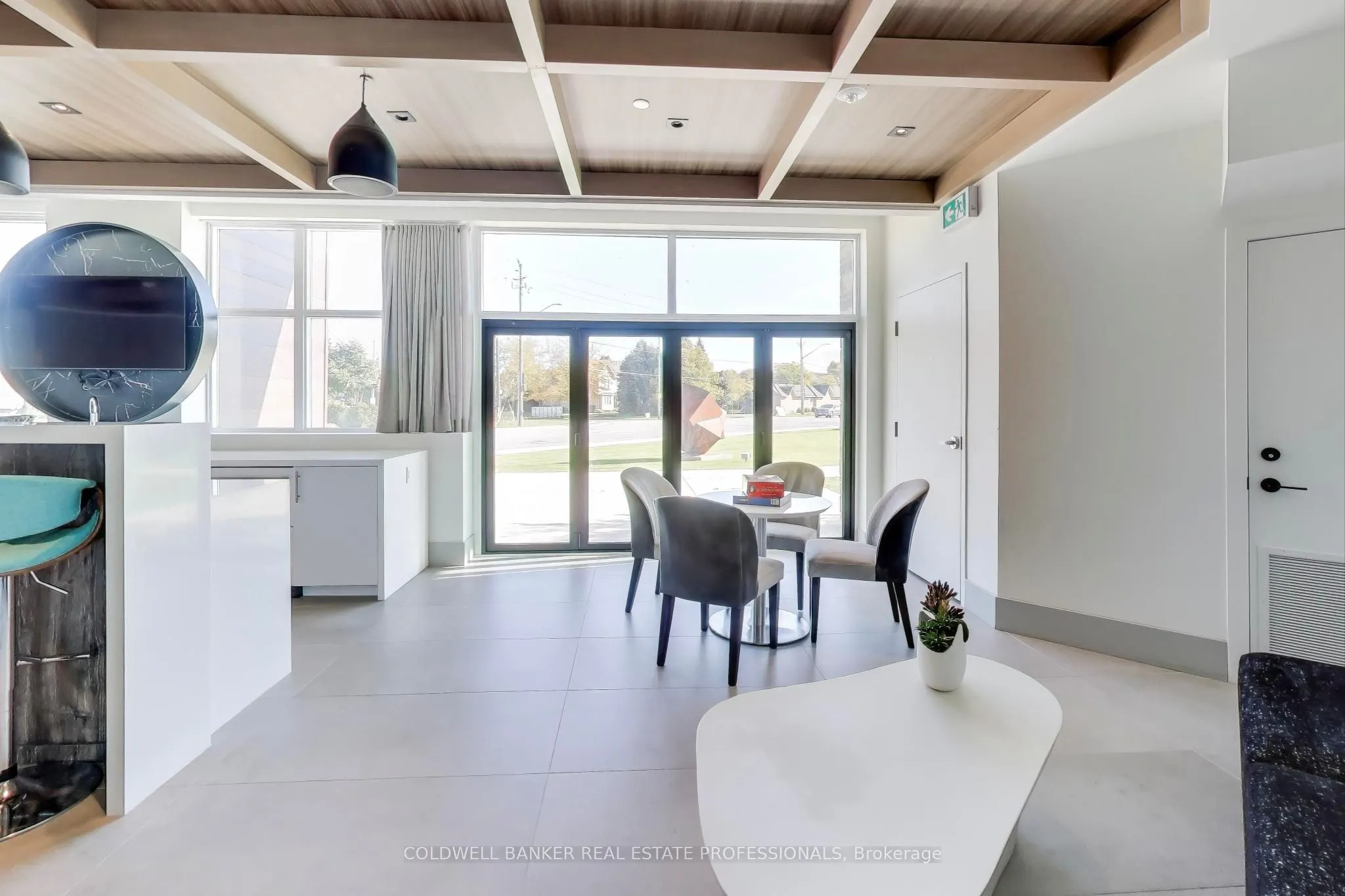 600 North Service Road, #602