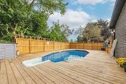 82 Lynbrook Drive