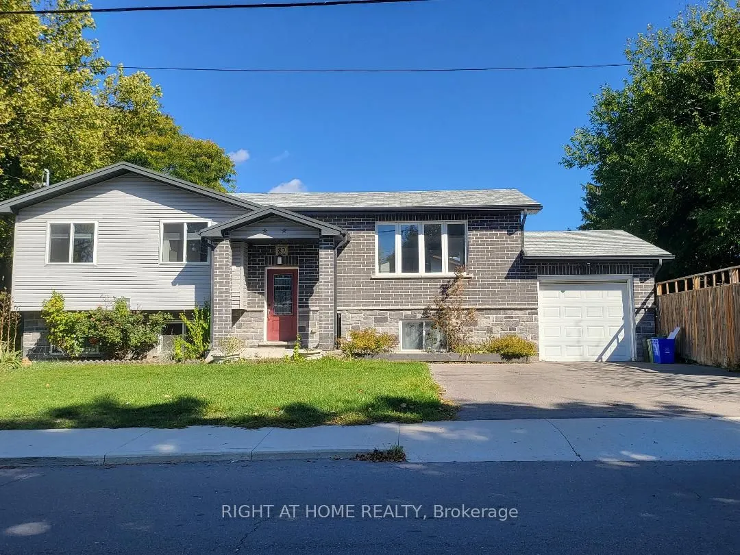 82 Lynbrook Drive