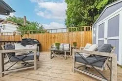 82 Lynbrook Drive