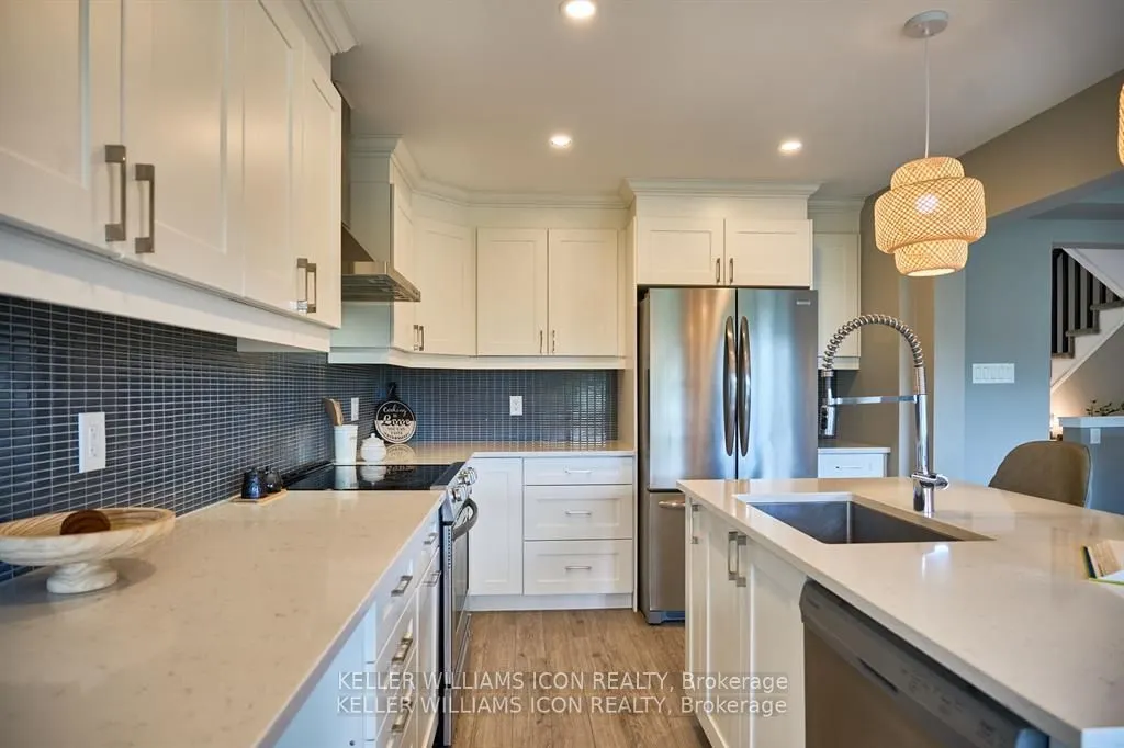 1118 Apolune Street