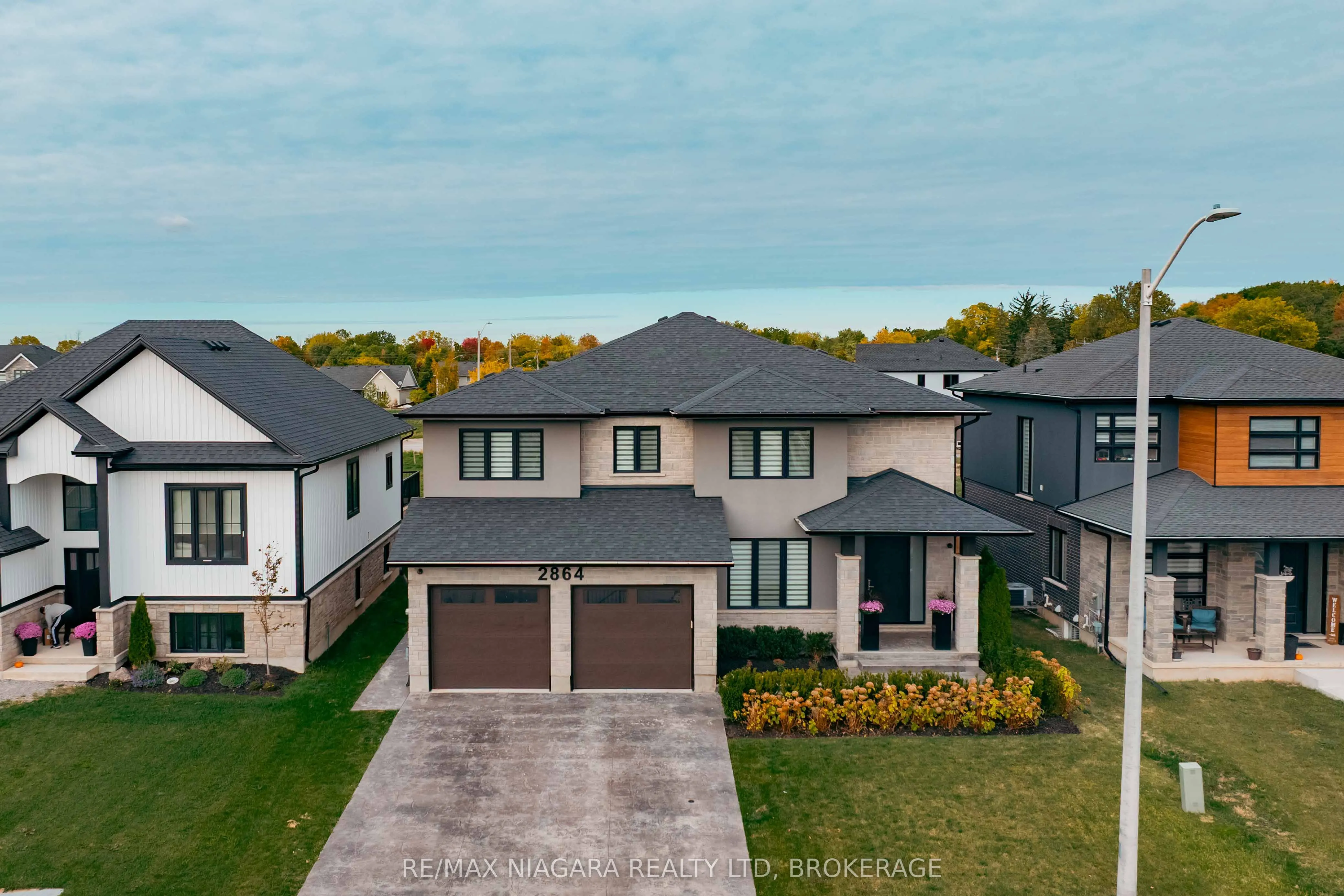 2864 Arrowsmith Court S