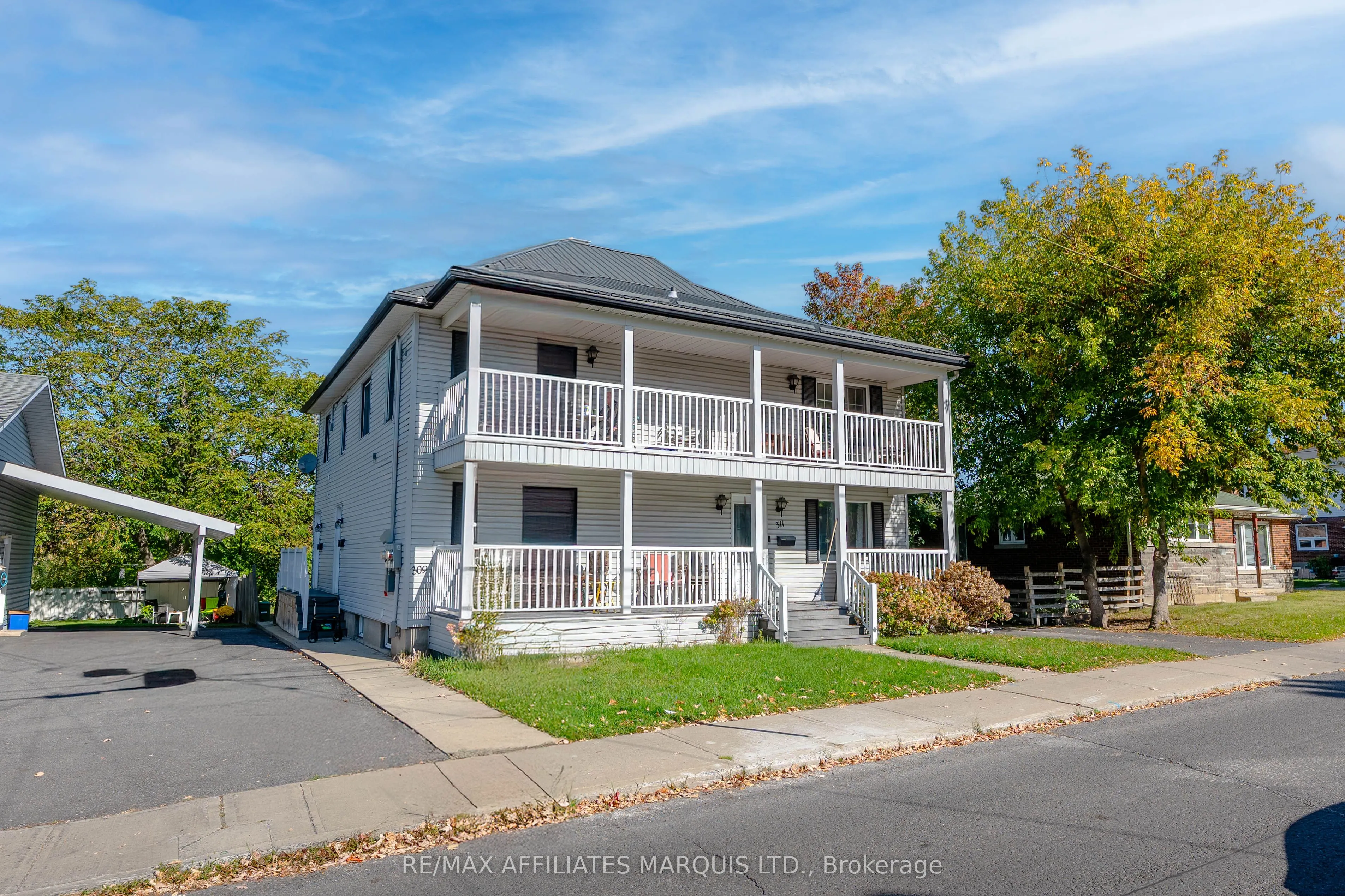 311 Sixth Street E