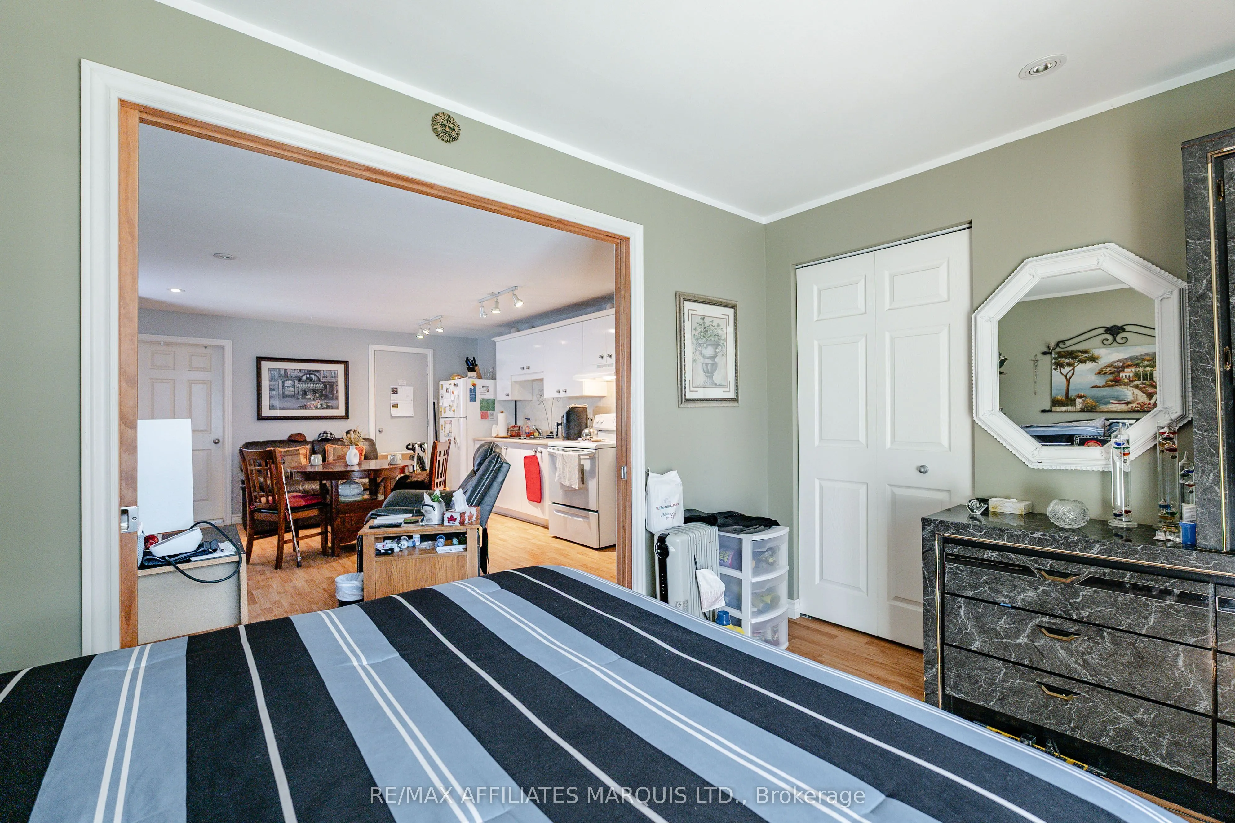 311 Sixth Street E