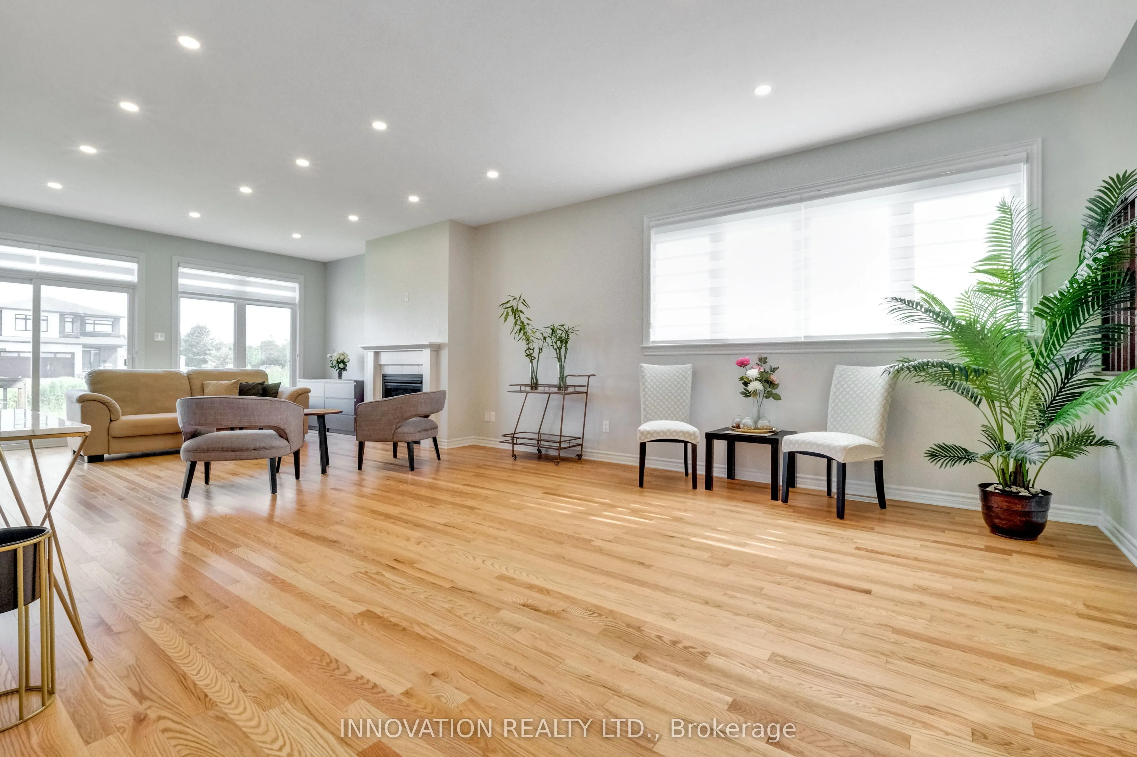 868 Snowdrop Crescent