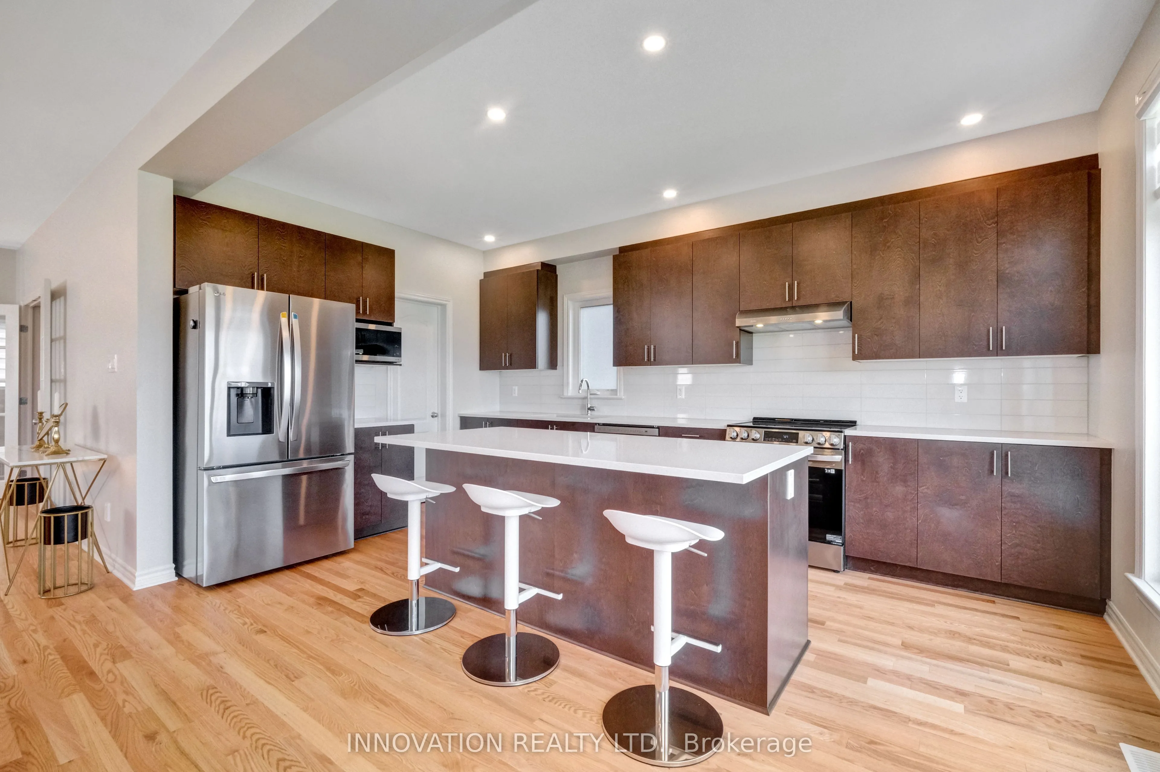868 Snowdrop Crescent