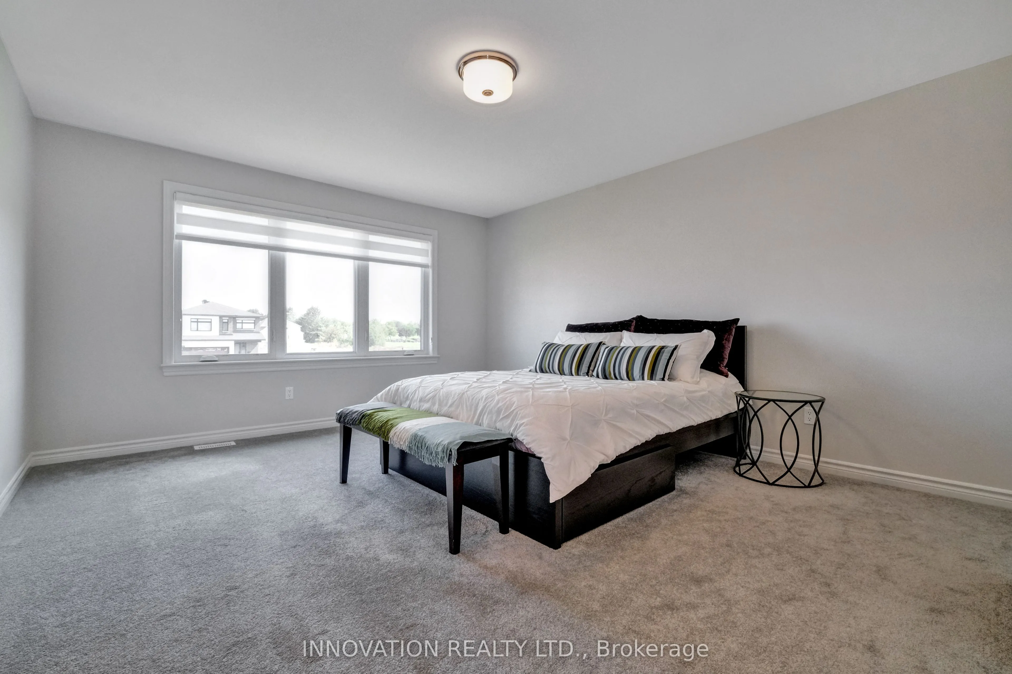 868 Snowdrop Crescent