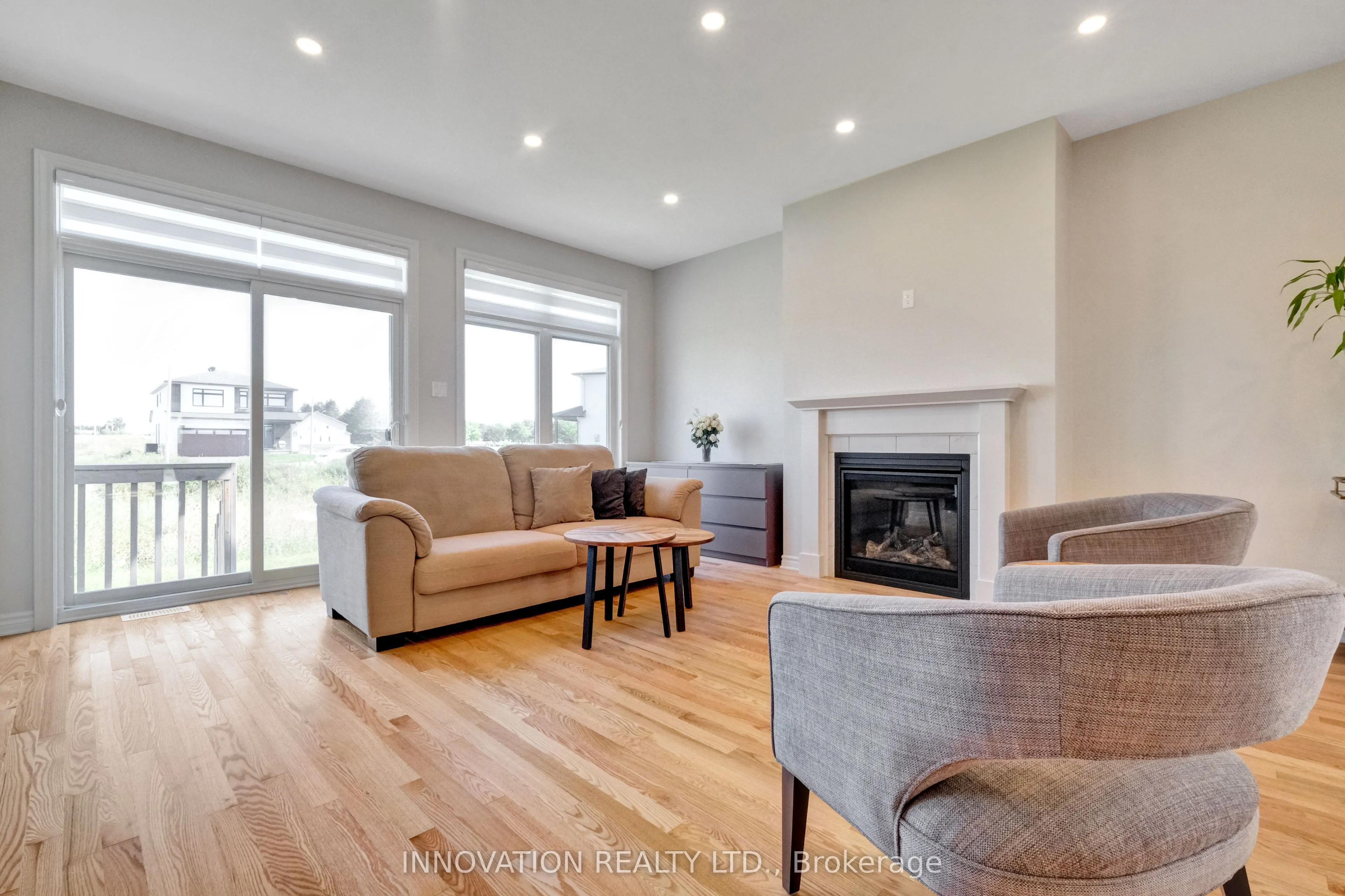 868 Snowdrop Crescent